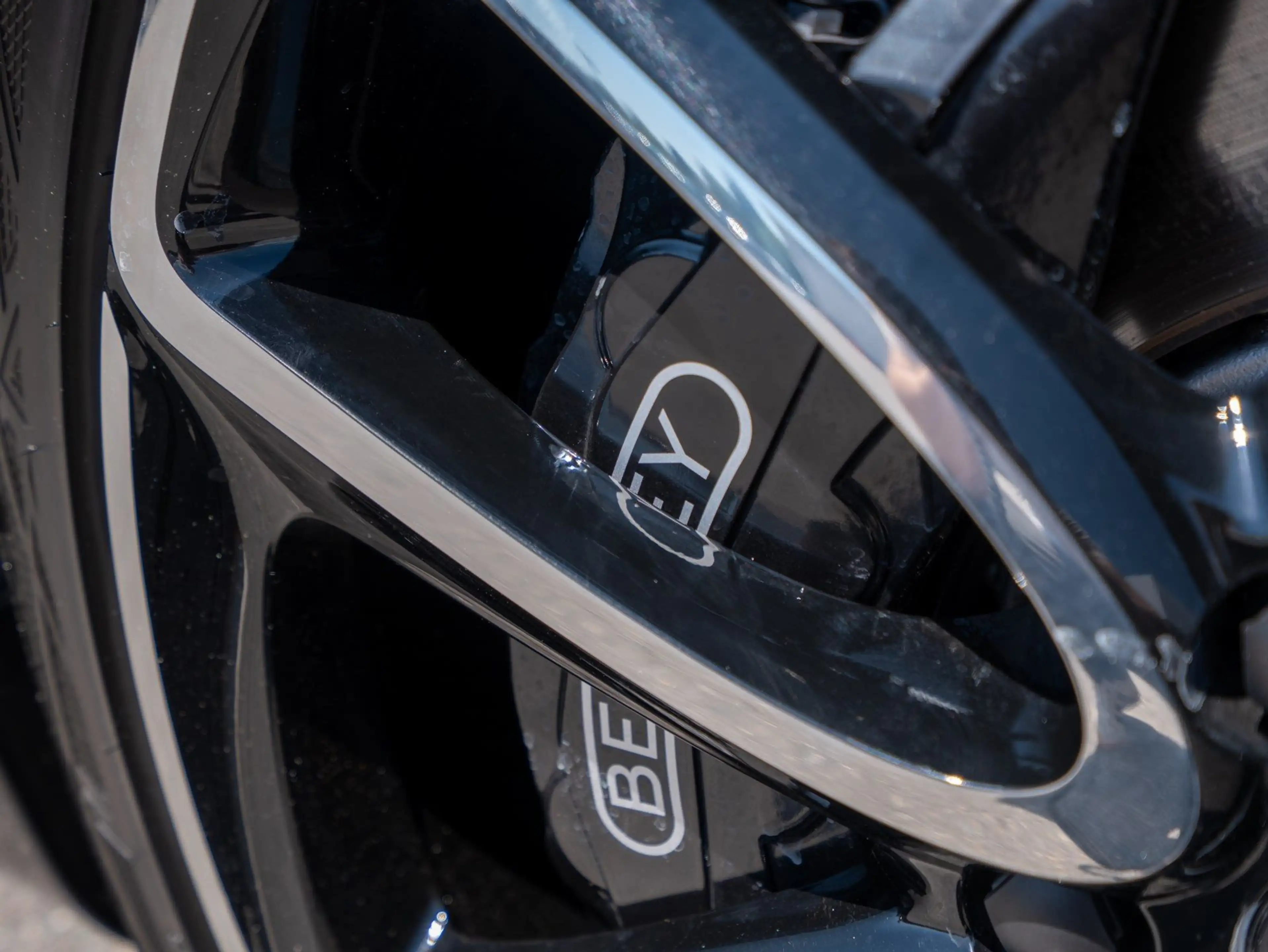 Bentley Continental GT Azure V8 — photo 9