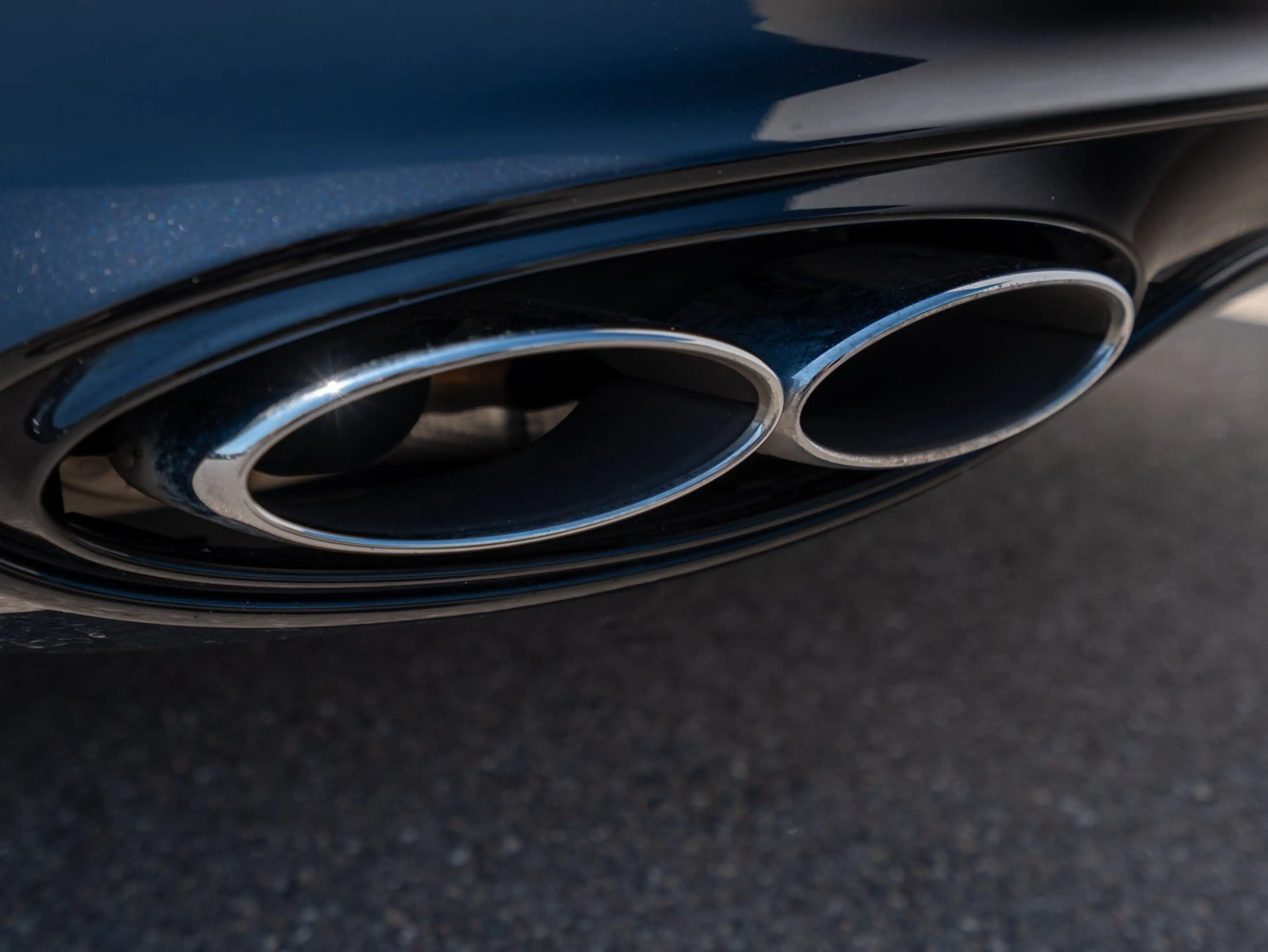 Bentley Continental GT Azure V8 — photo 15