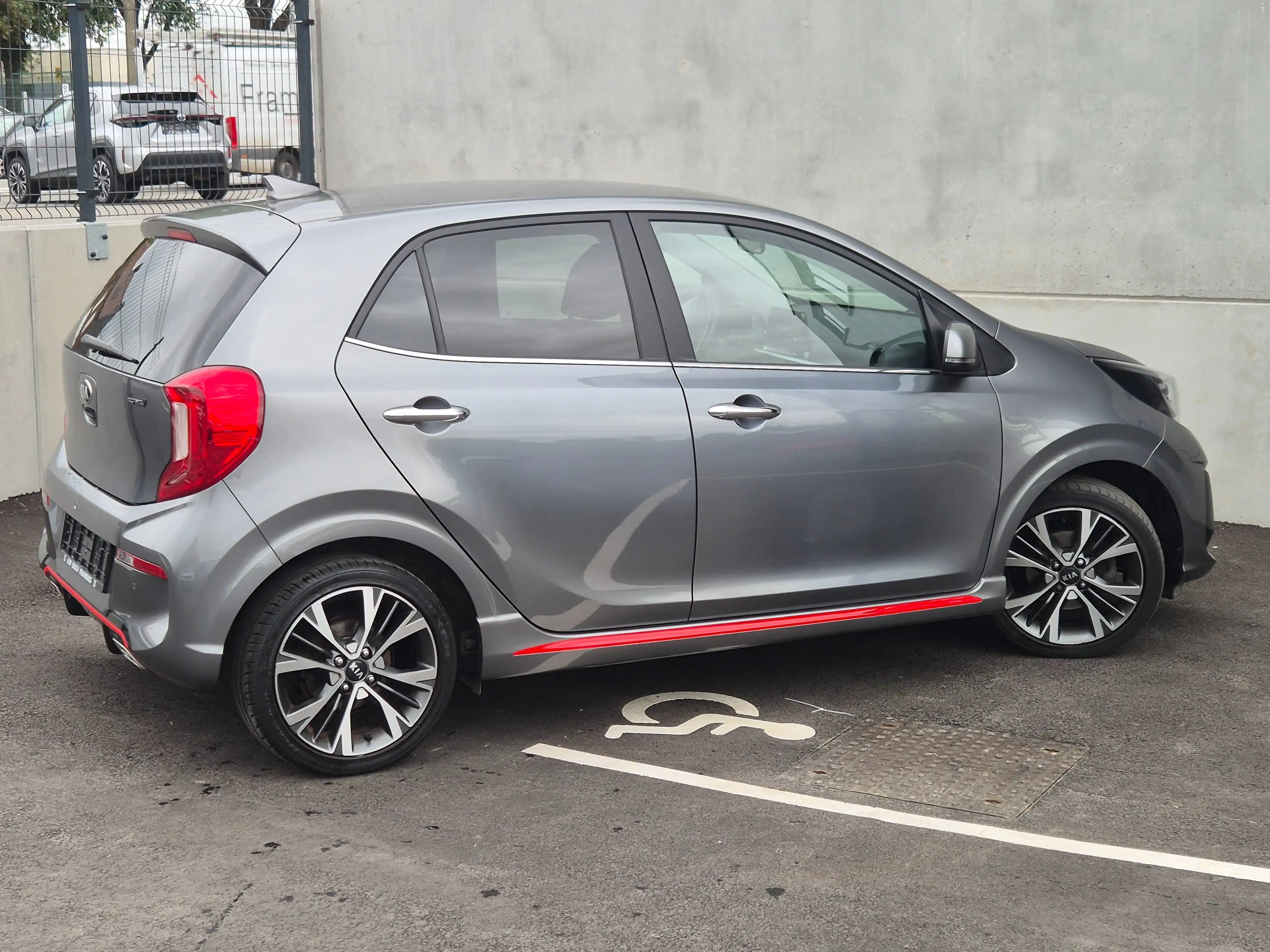 Kia Picanto Picanto 1.0i GT Line ISG — photo 3