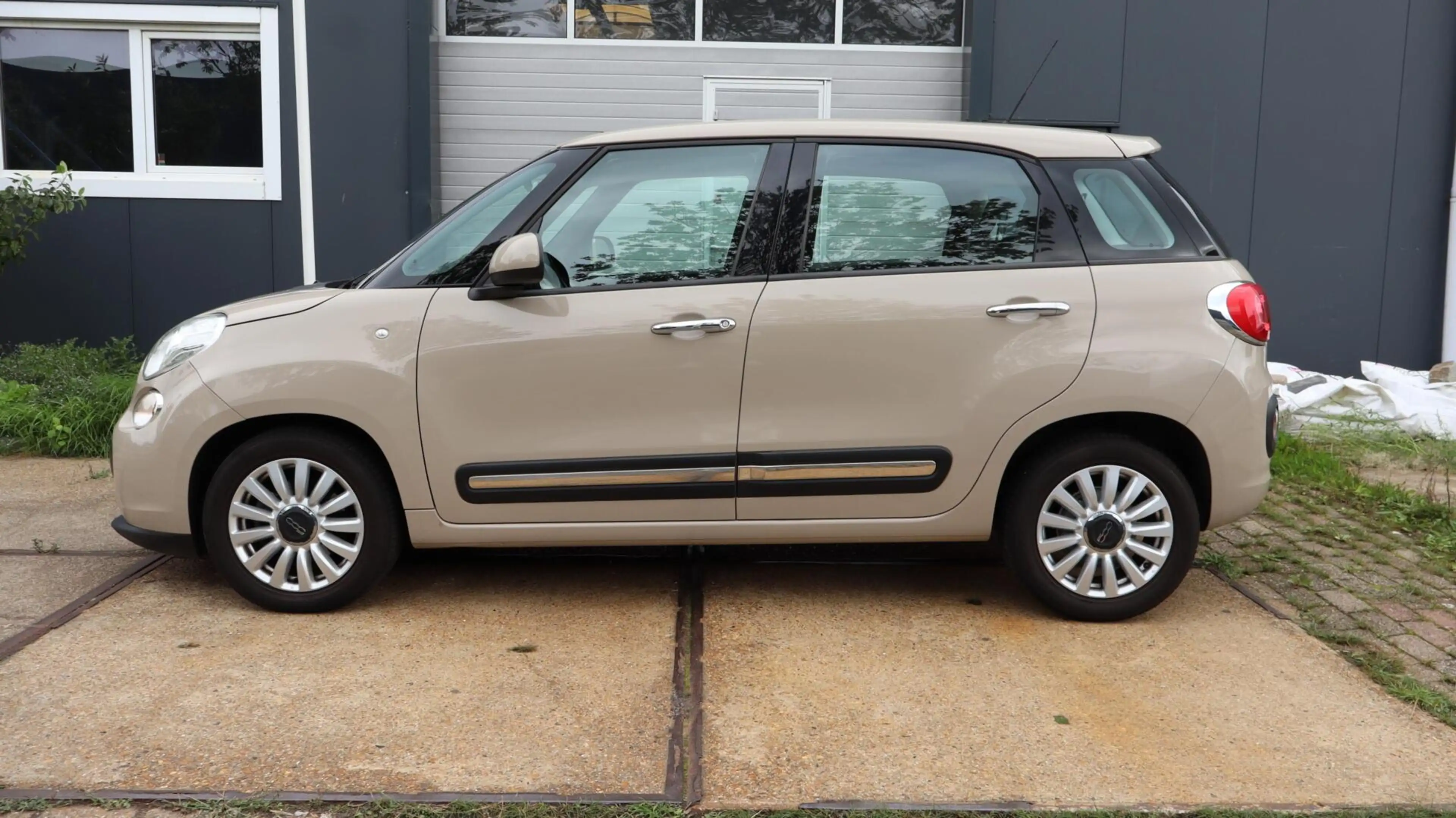 Fiat 500L 0.9 TwinAir Easy Eco — photo 7