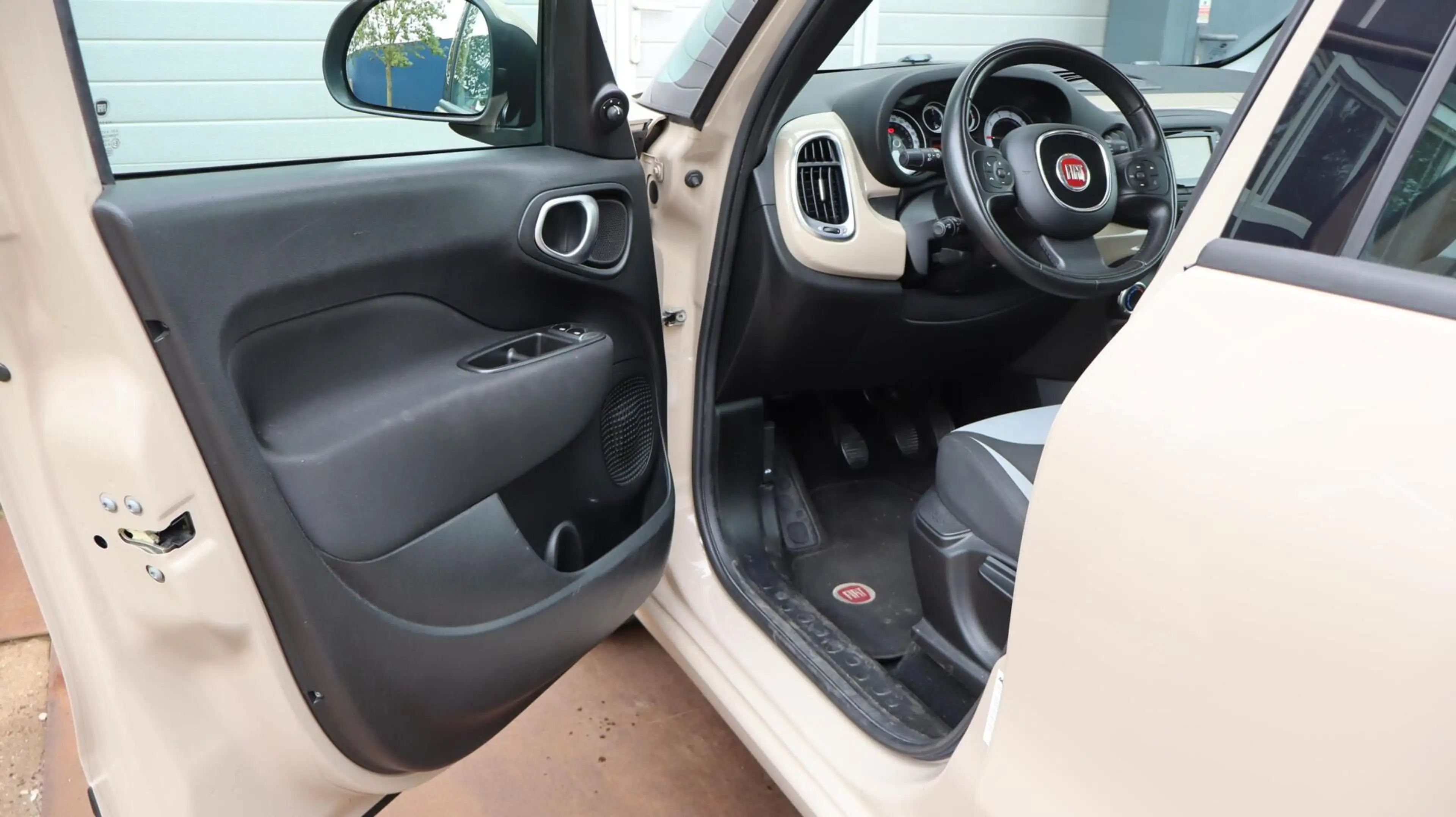 Fiat 500L 0.9 TwinAir Easy Eco — photo 9
