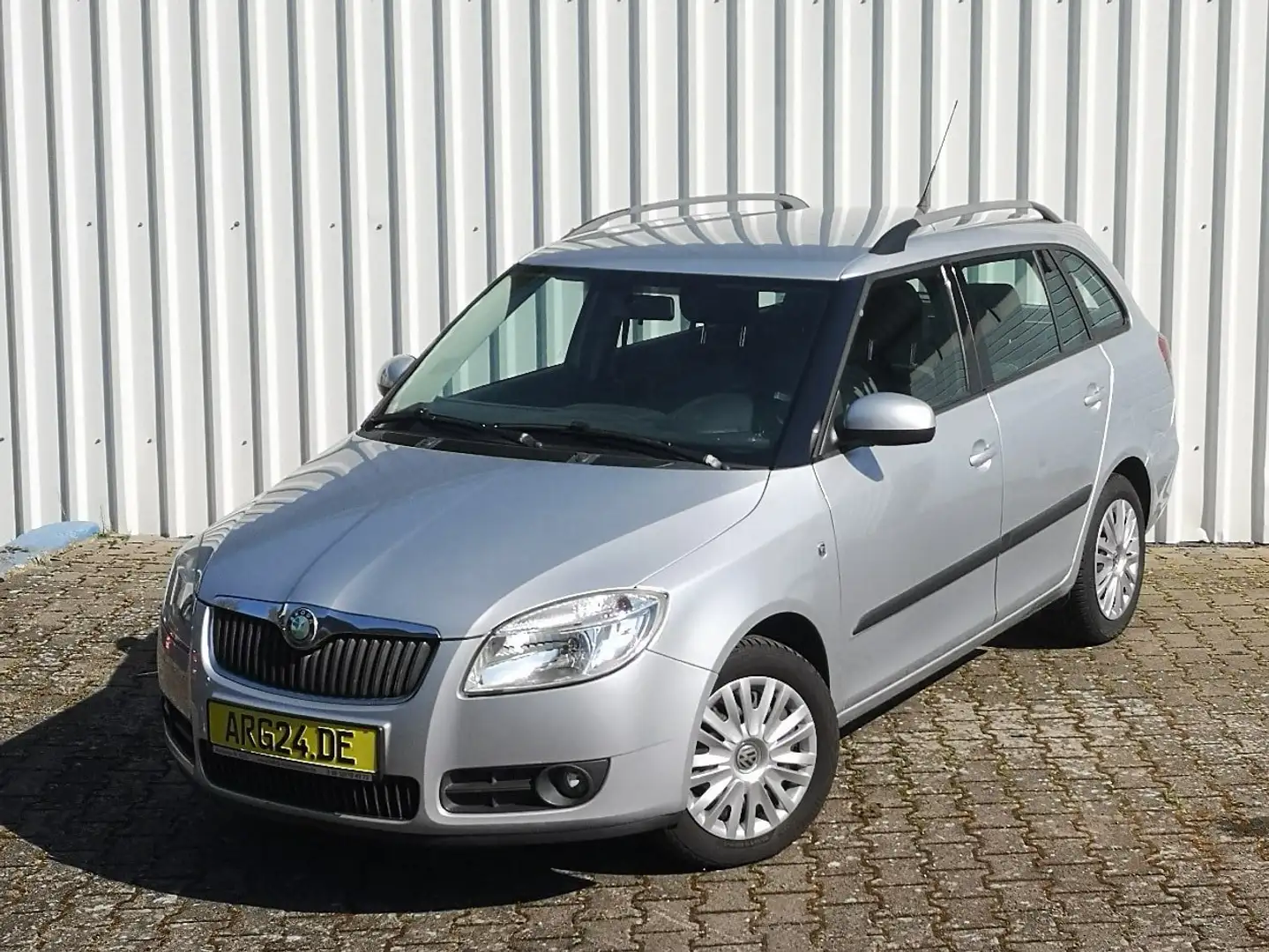 Skoda Fabia Combi 1.4 Ambiente,Motor+Service+Bremse+Zahnr. neu Grau - 2