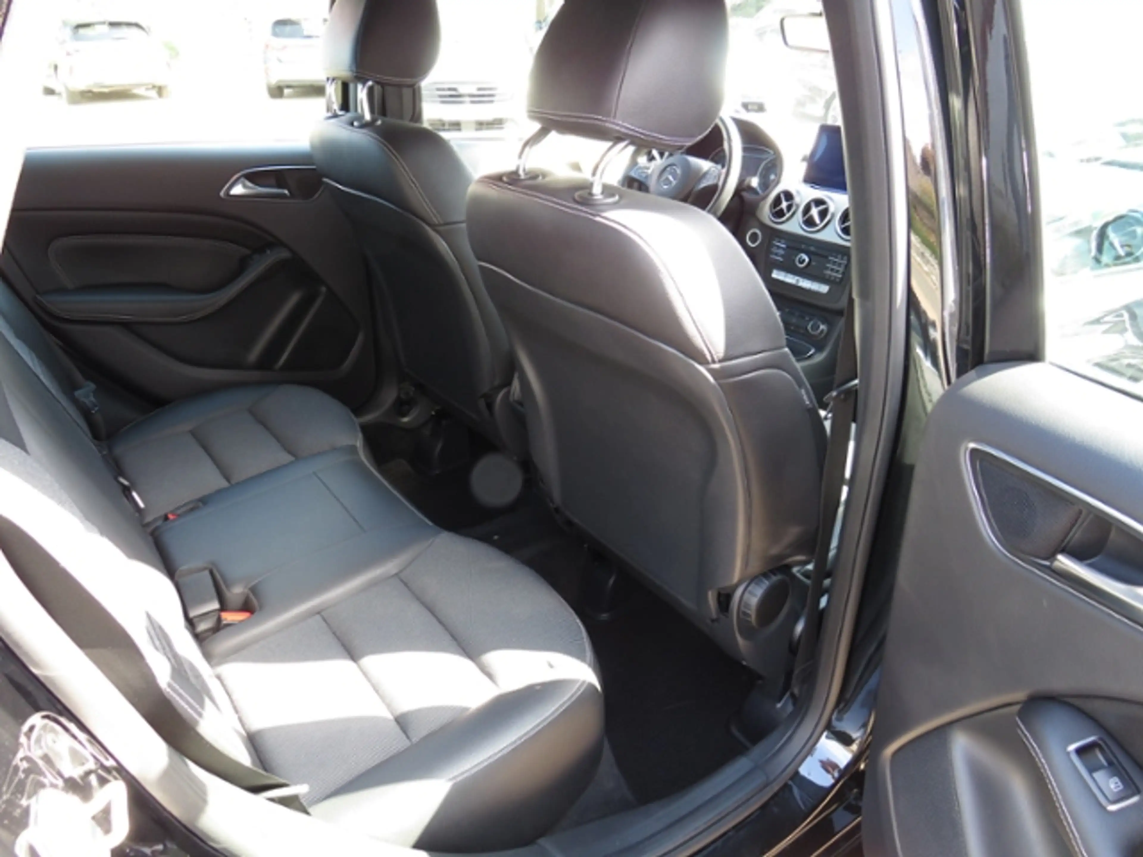 Mercedes-Benz B Electric Drive -Klasse 180 (246.242) KLIMA LED NAVI ALU — photo 7