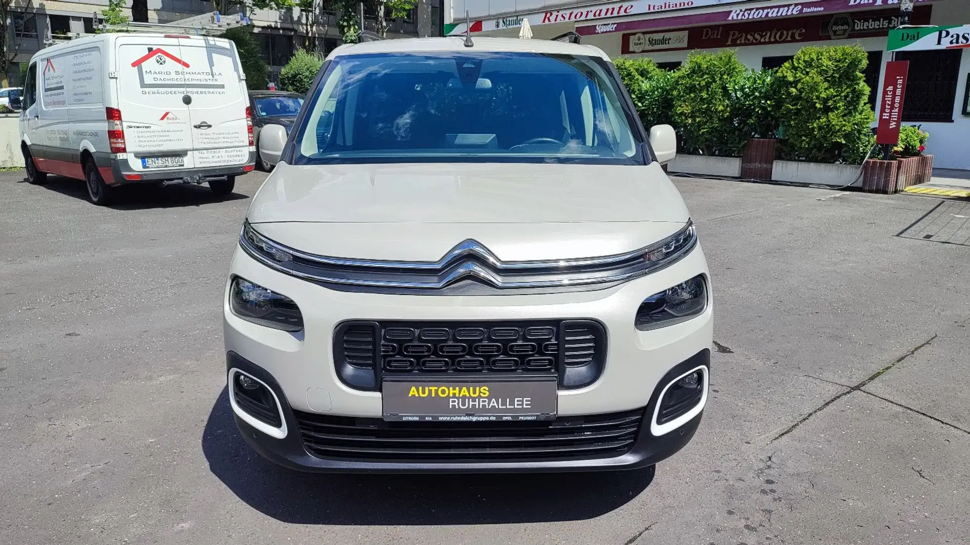 Citroen Berlingo Feel M, Autom., Klimaaut., DAB... Grau - 2