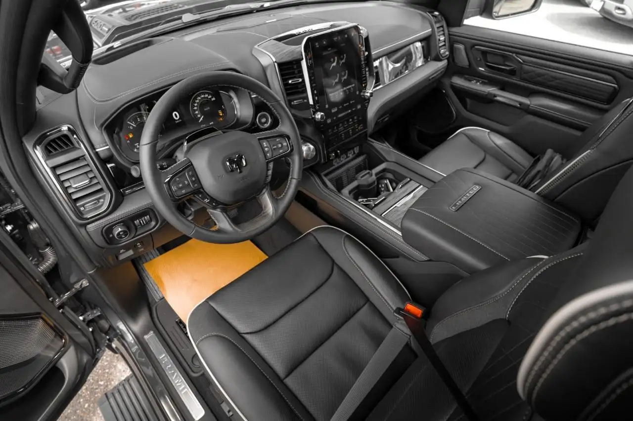 RAM 1500 fotografie RAM 1500