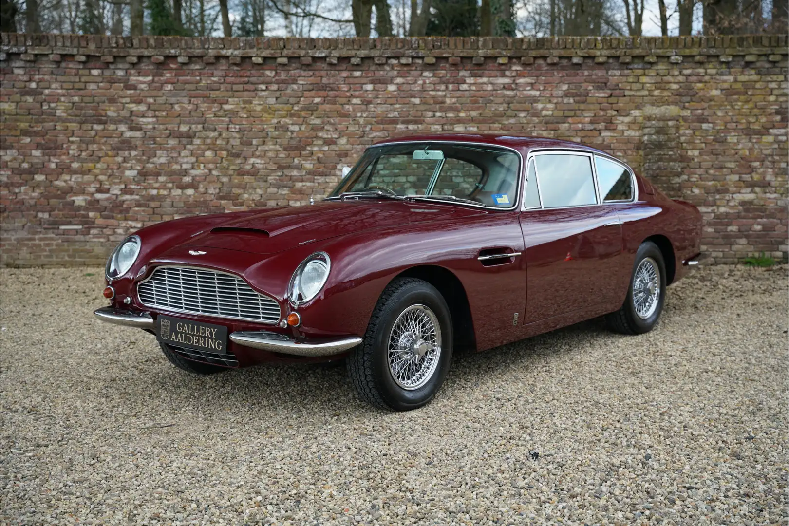 Aston Martin Vantage DB6 Mk1 with manual gearbox This is an original fa Rosso - 1