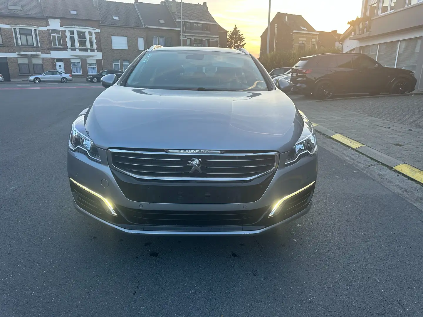 Peugeot 508 SW 1.6 BlueHDi Navigations Cruise**Garantie 1an** Plateado - 2