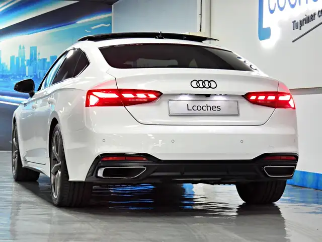 Audi A5 view 8