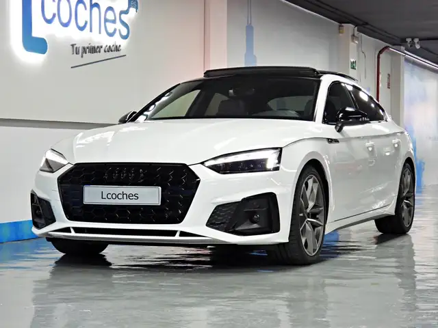 Audi A5 view 5