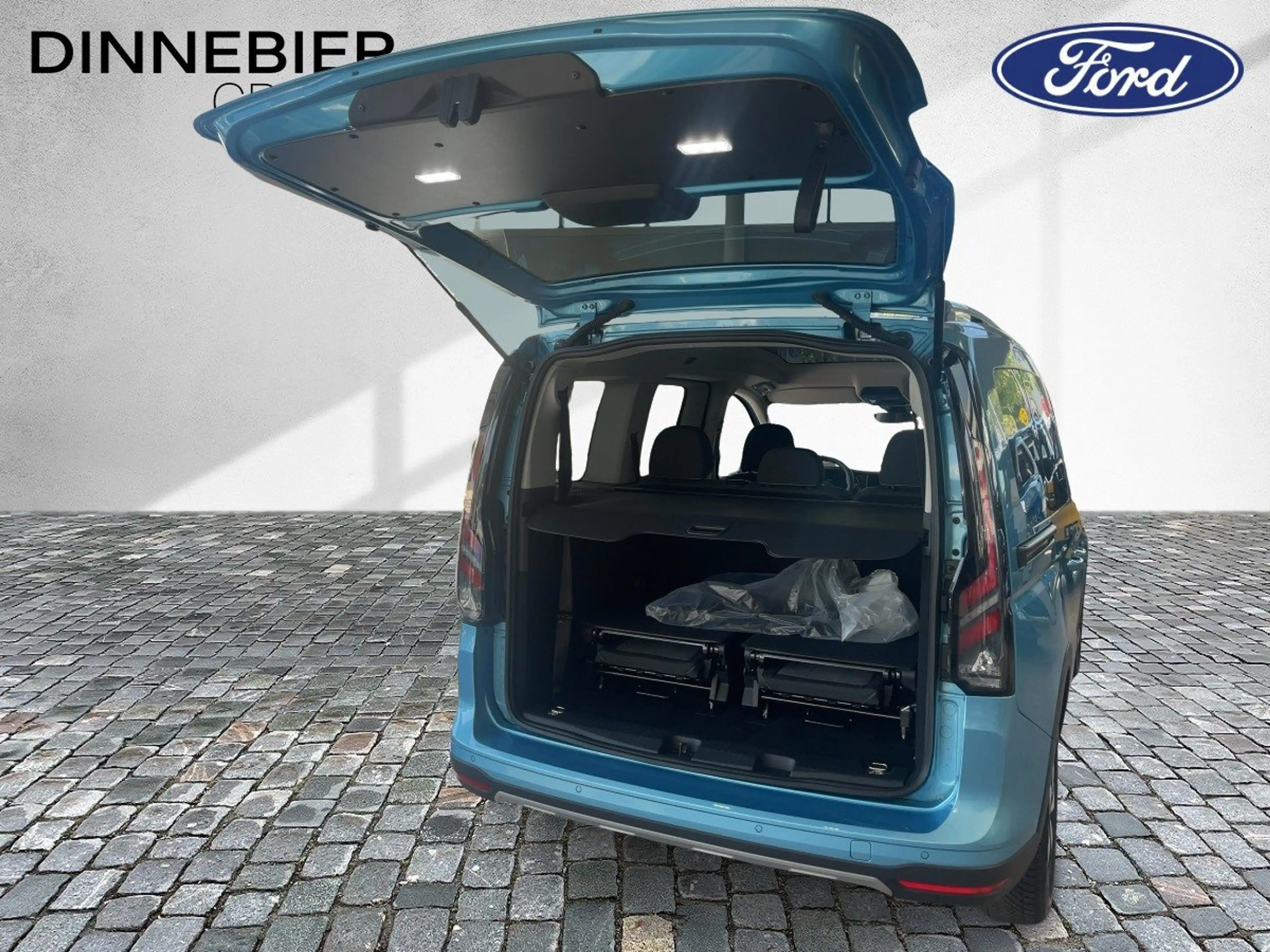 Ford Tourneo Connect (L1) Active 90 kW — photo 8