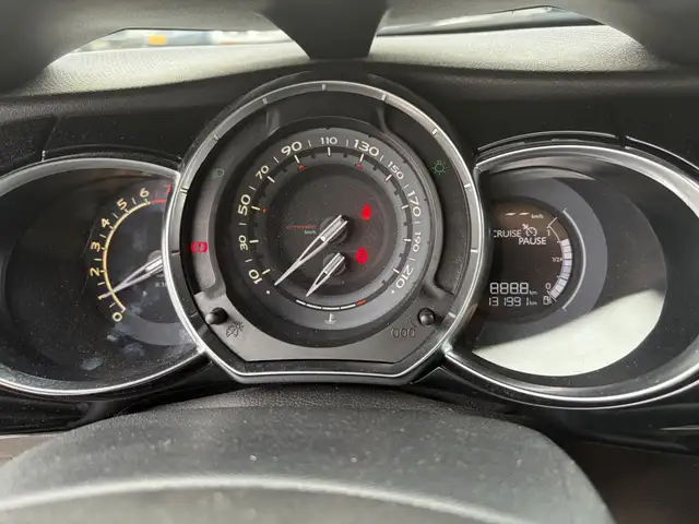Citroen DS3 view 9