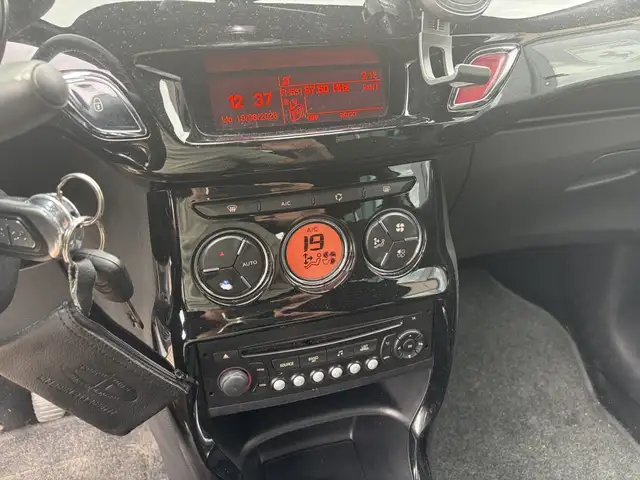 Citroen DS3 view 8
