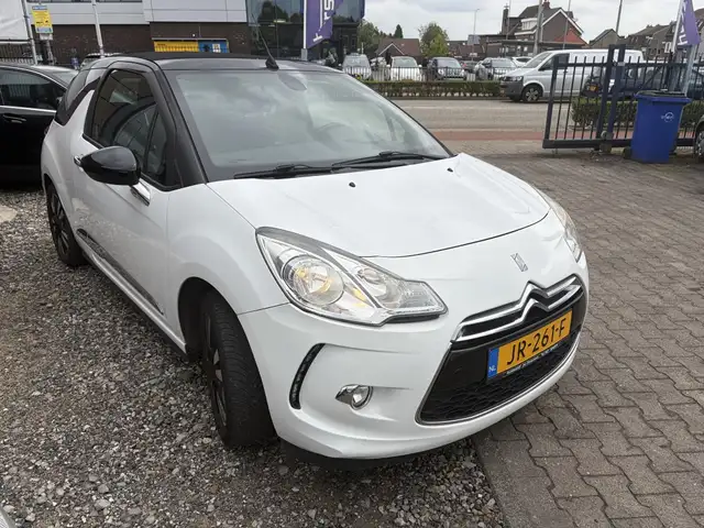 Citroen DS3 view 2