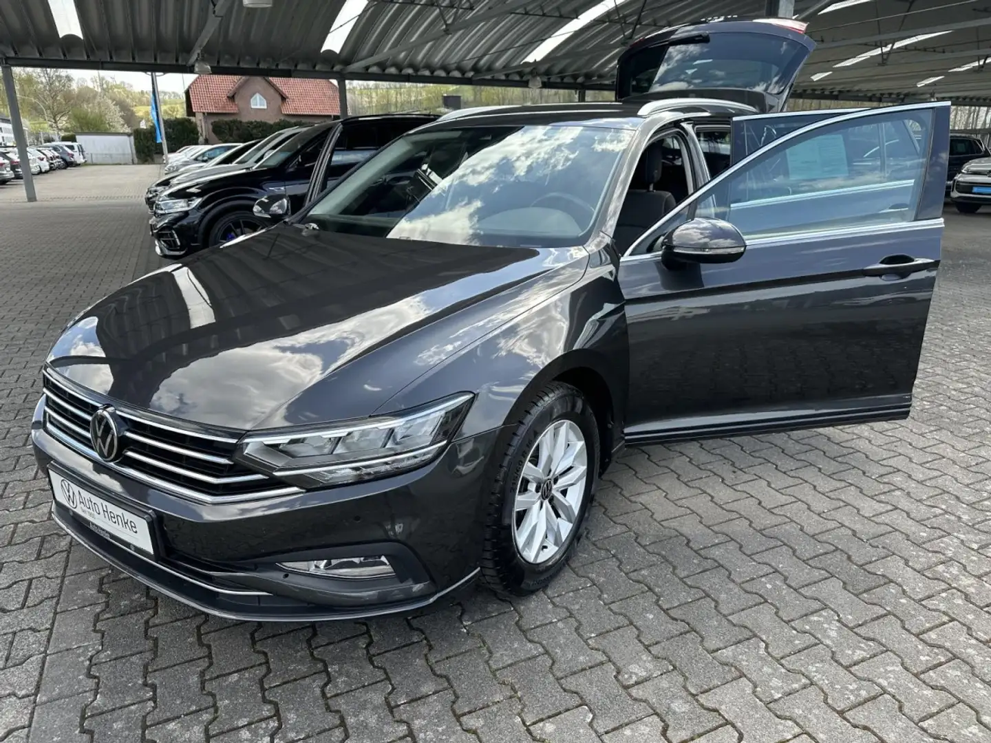 Volkswagen Passat Variant 2.0 TDI DSG Zins ab 3,99 % möglich BUSINESS + NAV Gris - 2