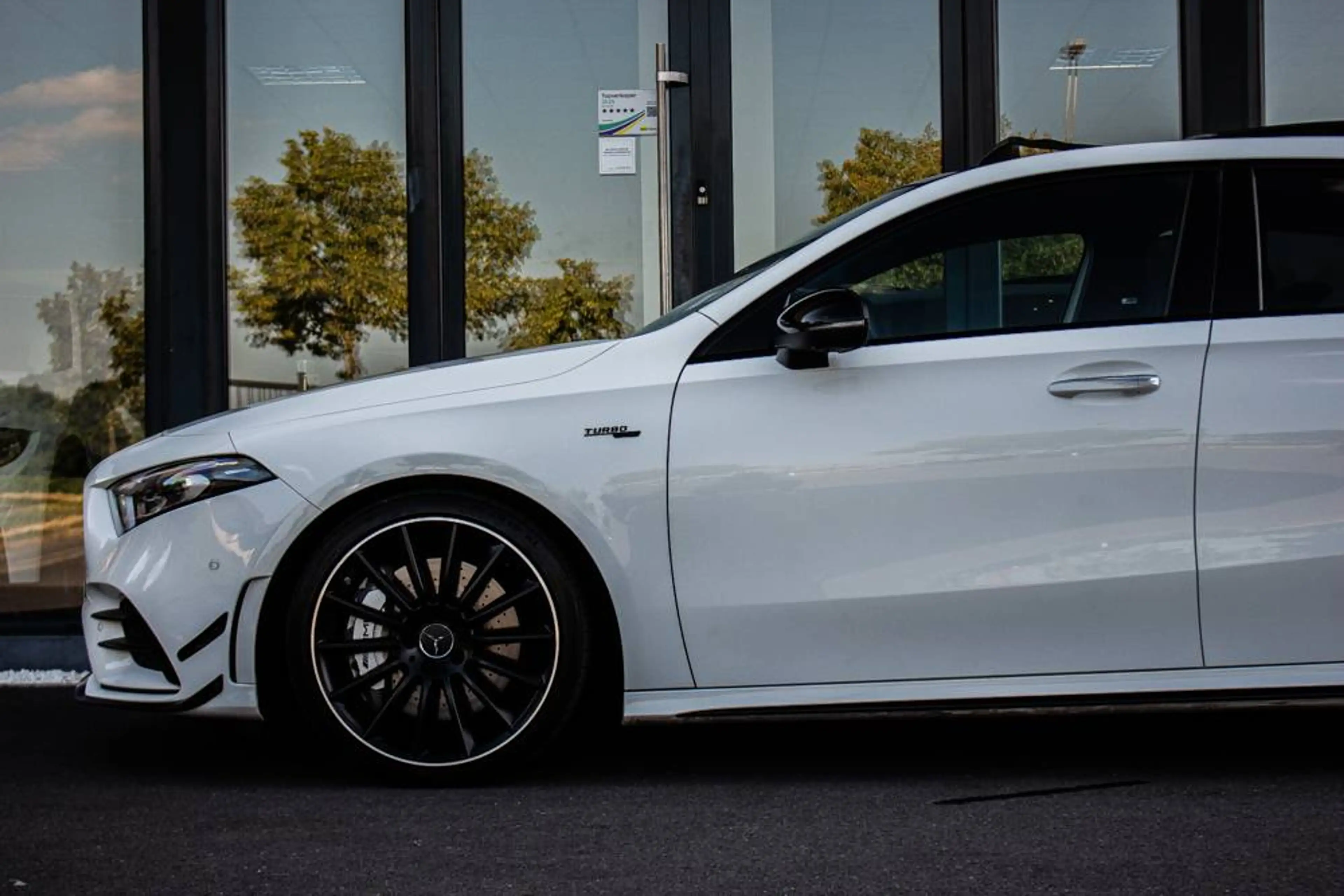Mercedes-Benz A 35 AMG A 35 AMG 4-Matic *KEYLESS*SFEERLICHT*PANO* — photo 13