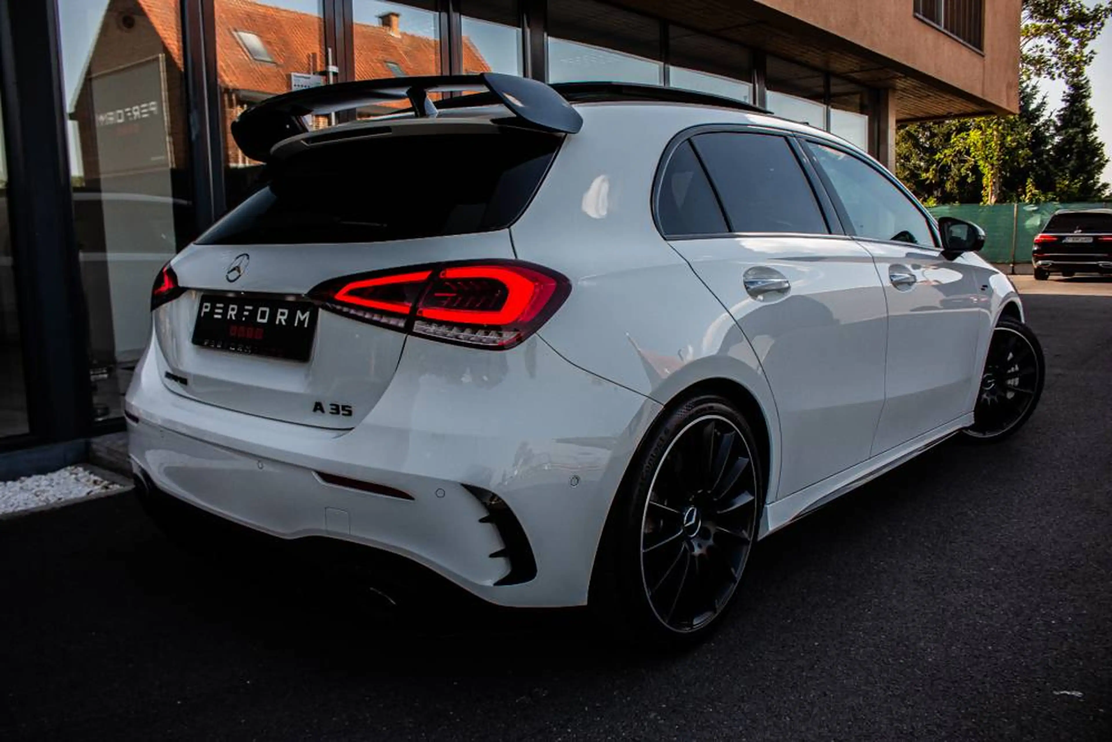Mercedes-Benz A 35 AMG A 35 AMG 4-Matic *KEYLESS*SFEERLICHT*PANO* — photo 9