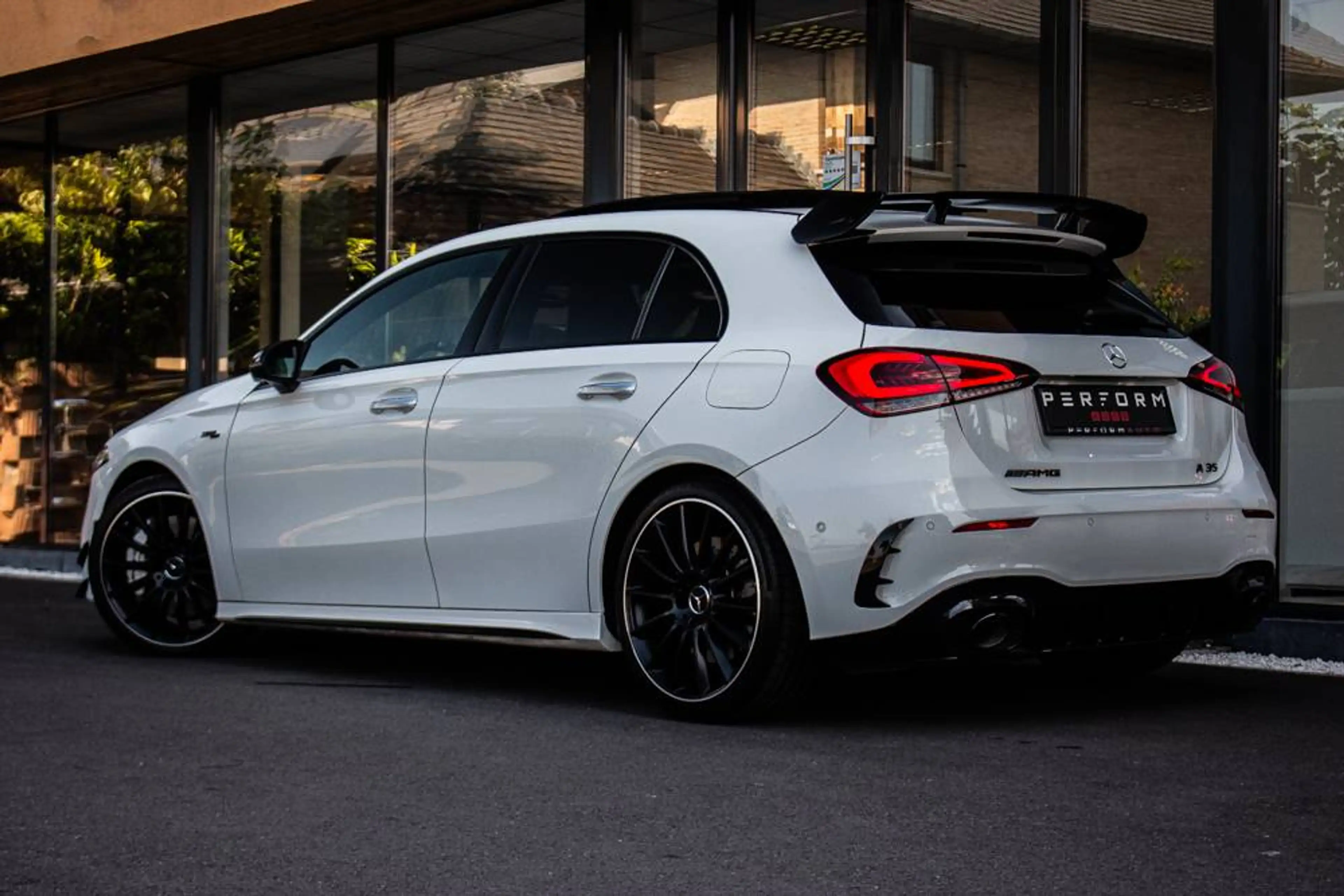 Mercedes-Benz A 35 AMG A 35 AMG 4-Matic *KEYLESS*SFEERLICHT*PANO* — photo 11