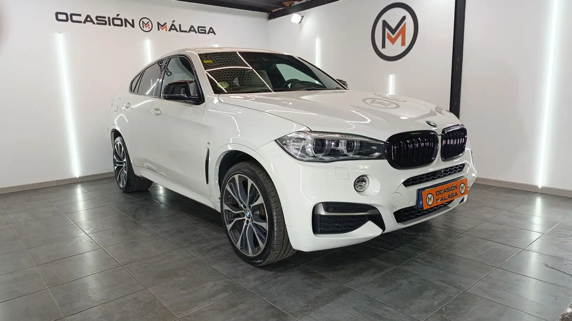 BMW X6 xDrive M50dA Alb - 1