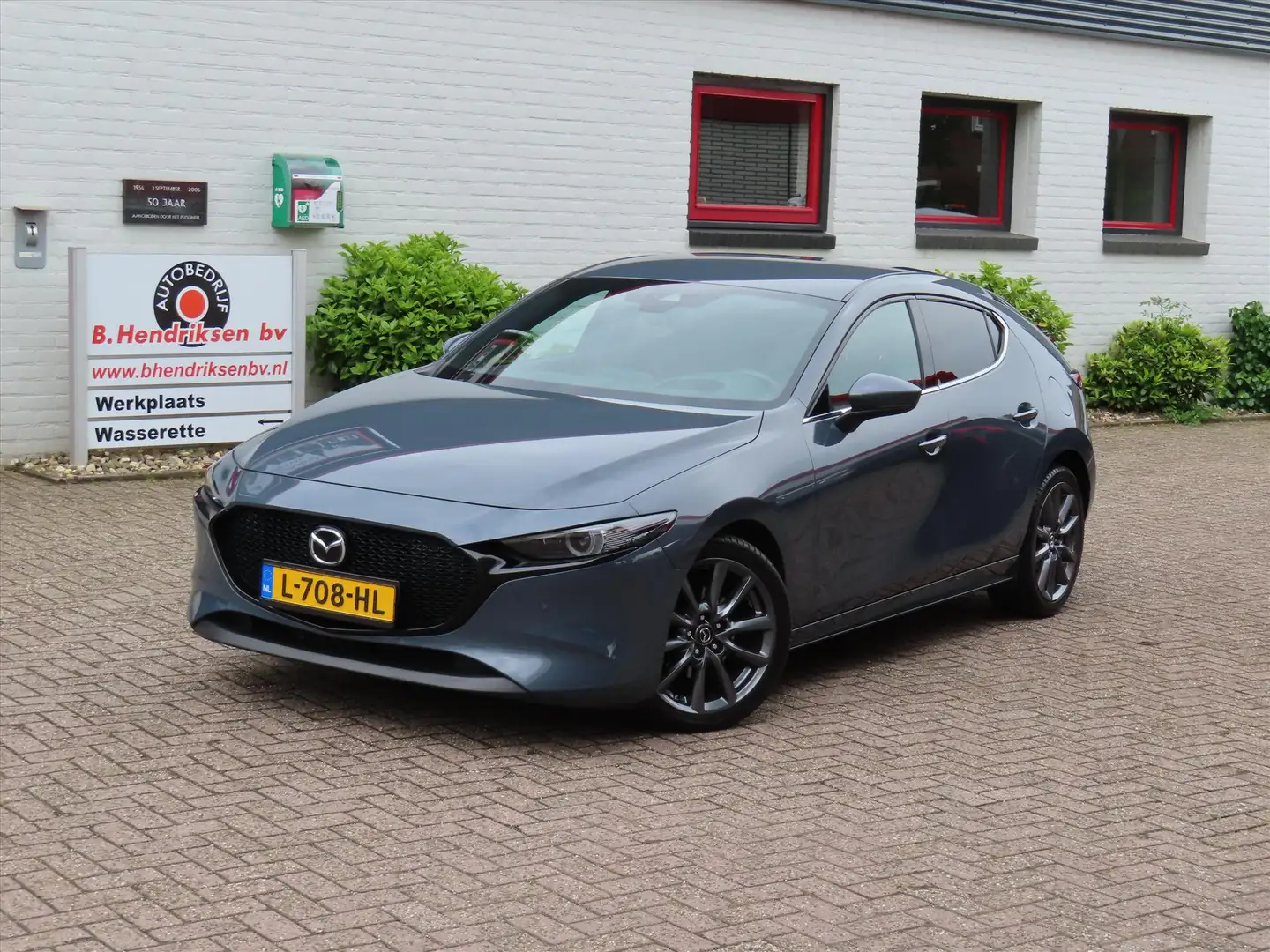 Mazda 3 Hatchback Skyactiv-G Hybrid 150pk Sportive/ 18 Inc Gris - 1