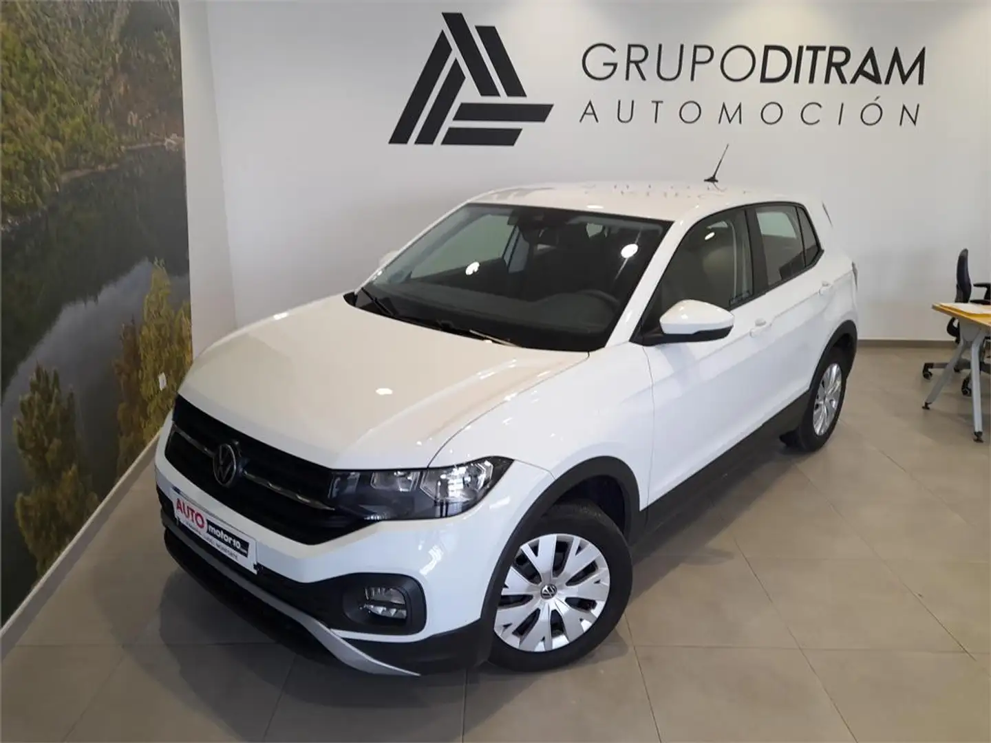 Volkswagen T-Cross 1.0 TSI Advance - 2