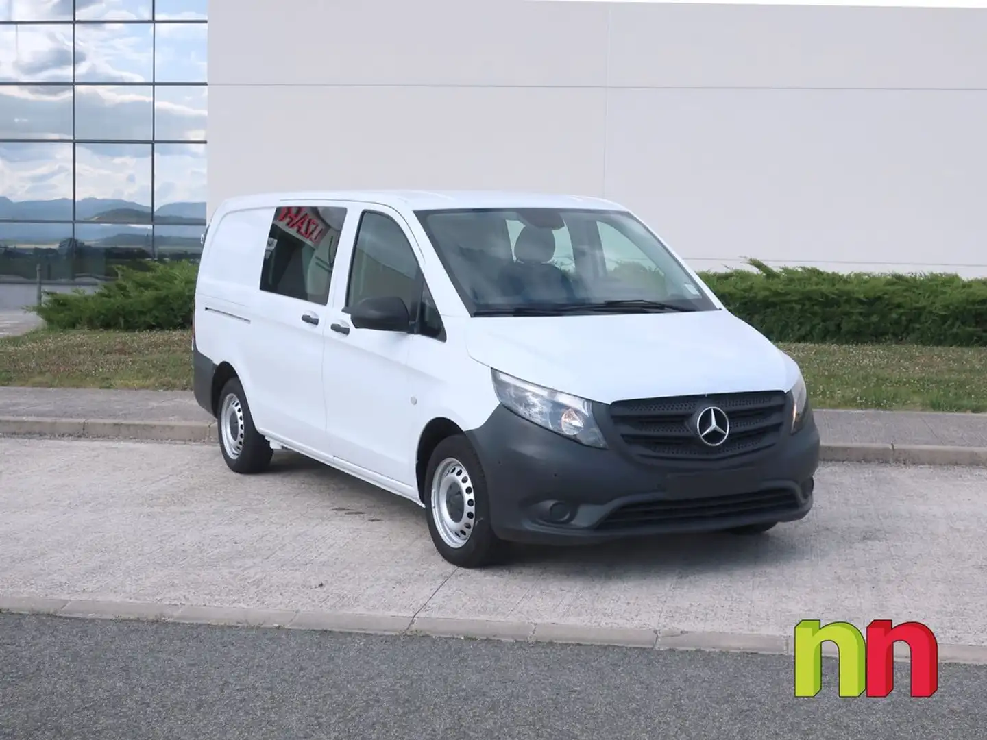 Mercedes-Benz Vito Long Combi 5 AUTO 114CDI 136cv + NAVI + ASIENTOS A Weiß - 2
