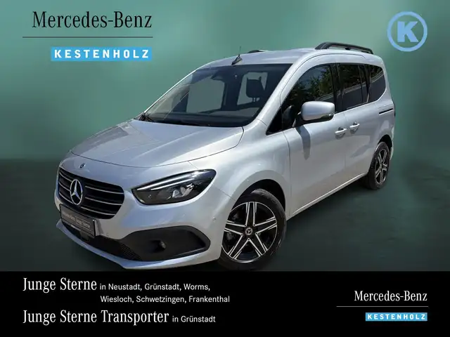 Mercedes-Benz T-Class d PROGRESSIVE Standard Edition/Progressive Modellgeneration 0/Ohne Aufbauhersteller Sondermodul/Sondermodell/Navi/Autom.
