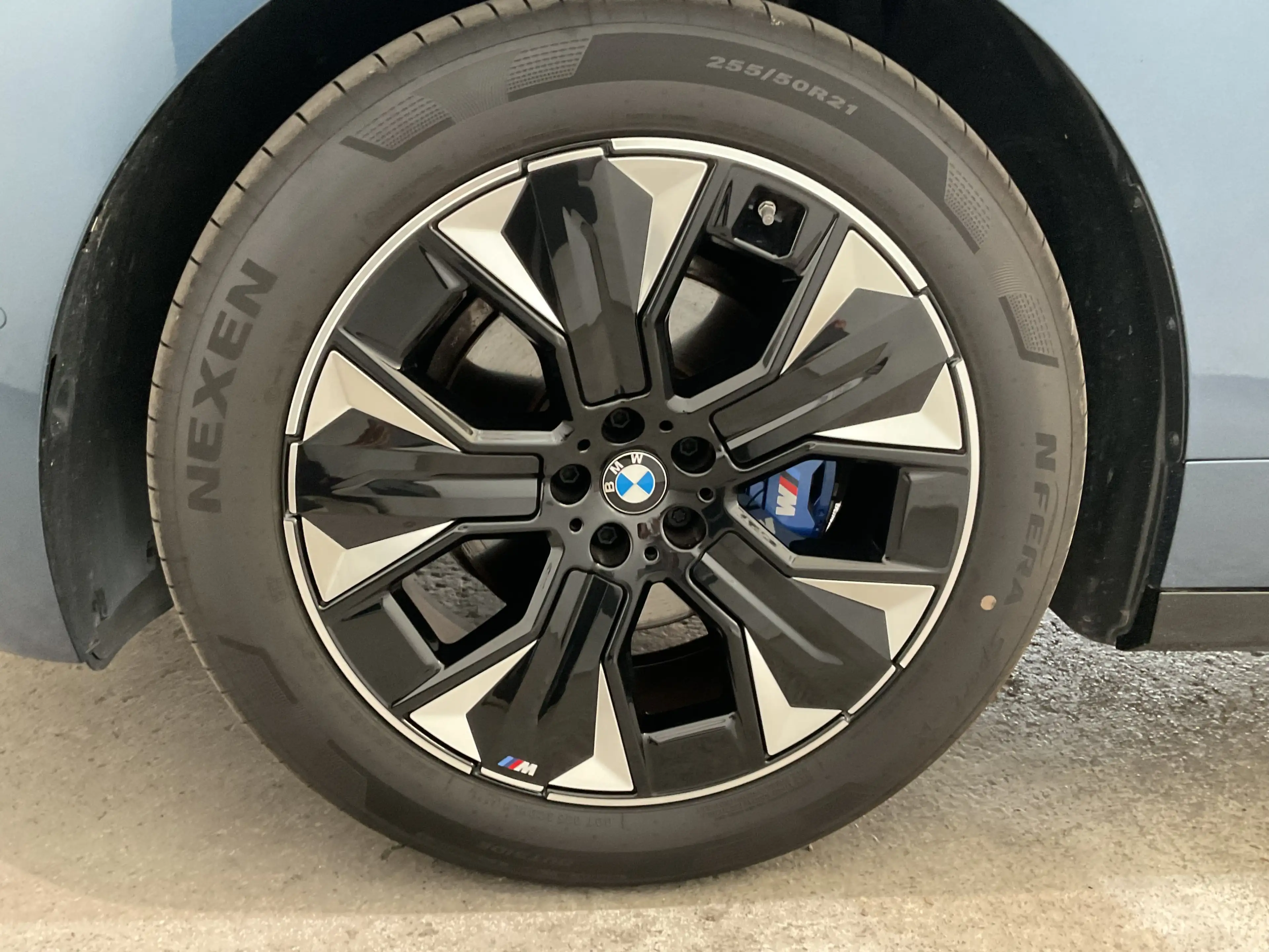 BMW iX xDrive45 M Sportpaket, Sitzbelüftung, Multifunktio — photo 12