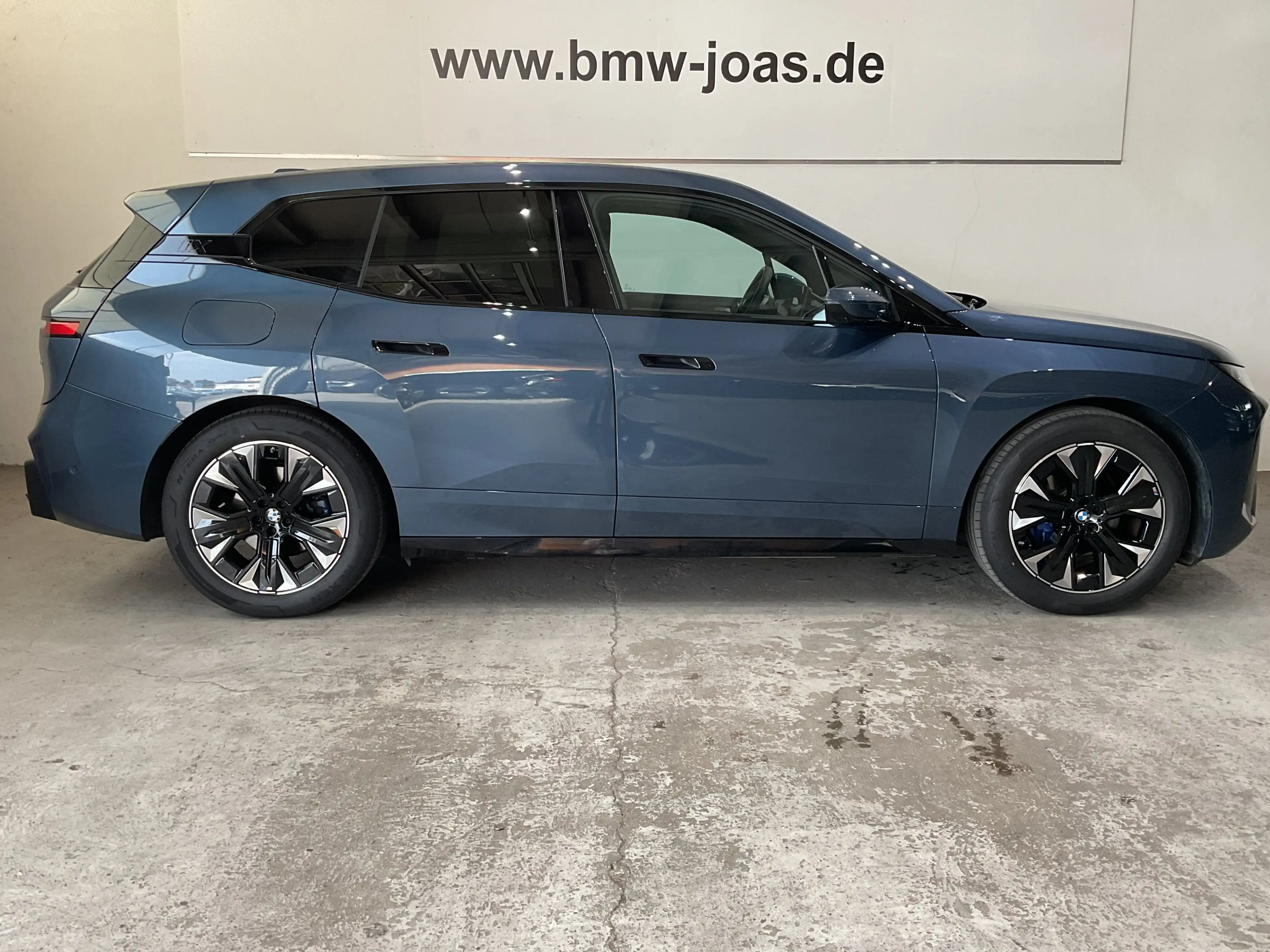 BMW iX xDrive45 M Sportpaket, Sitzbelüftung, Multifunktio — photo 11