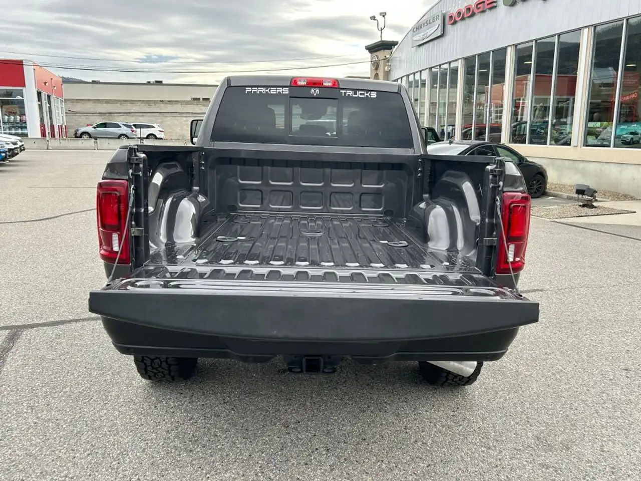 RAM 3500 снимка RAM 3500