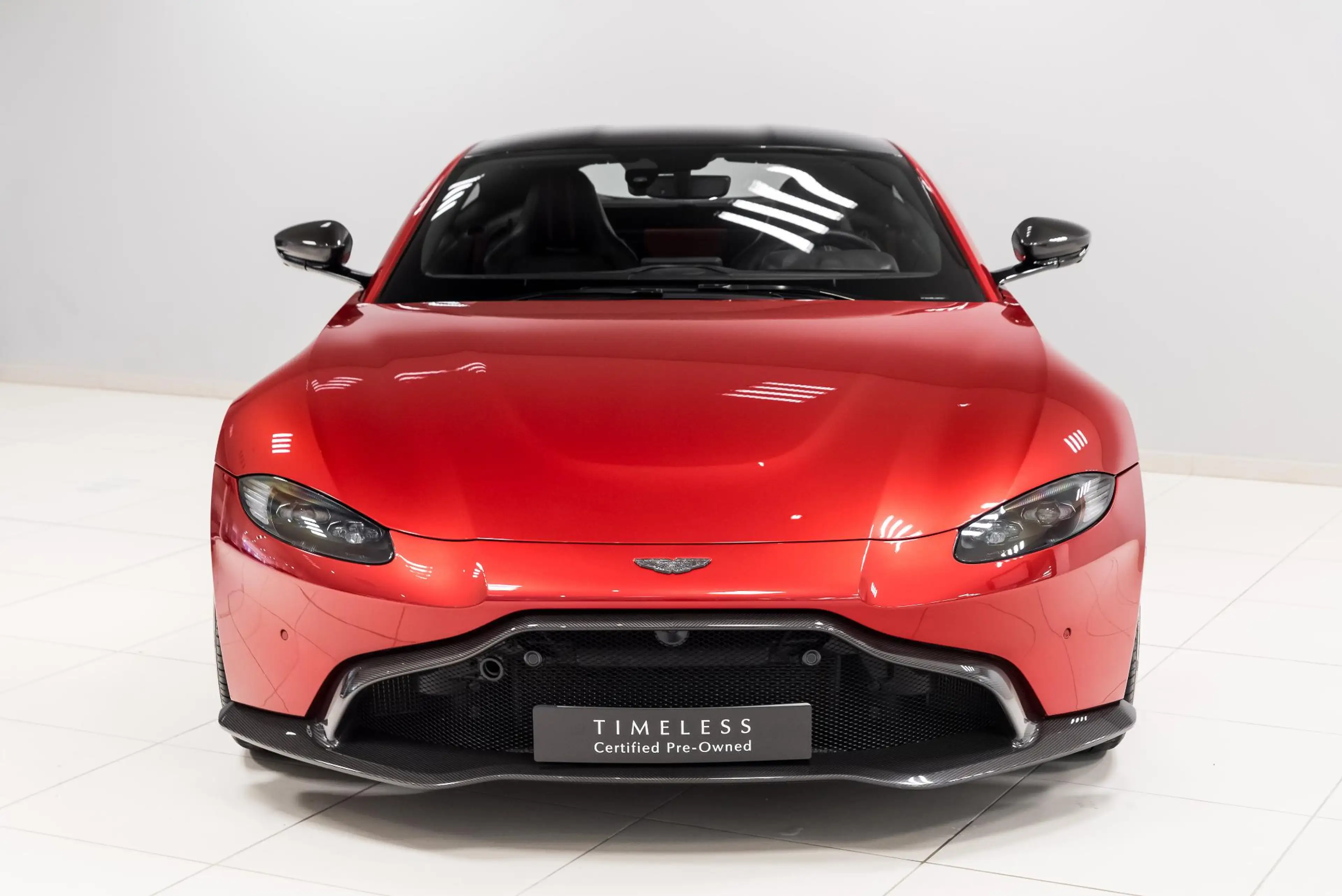 Aston Martin Vantage Coupe | Manual | Carbon Fibre Package | Incl BPM | — photo 3
