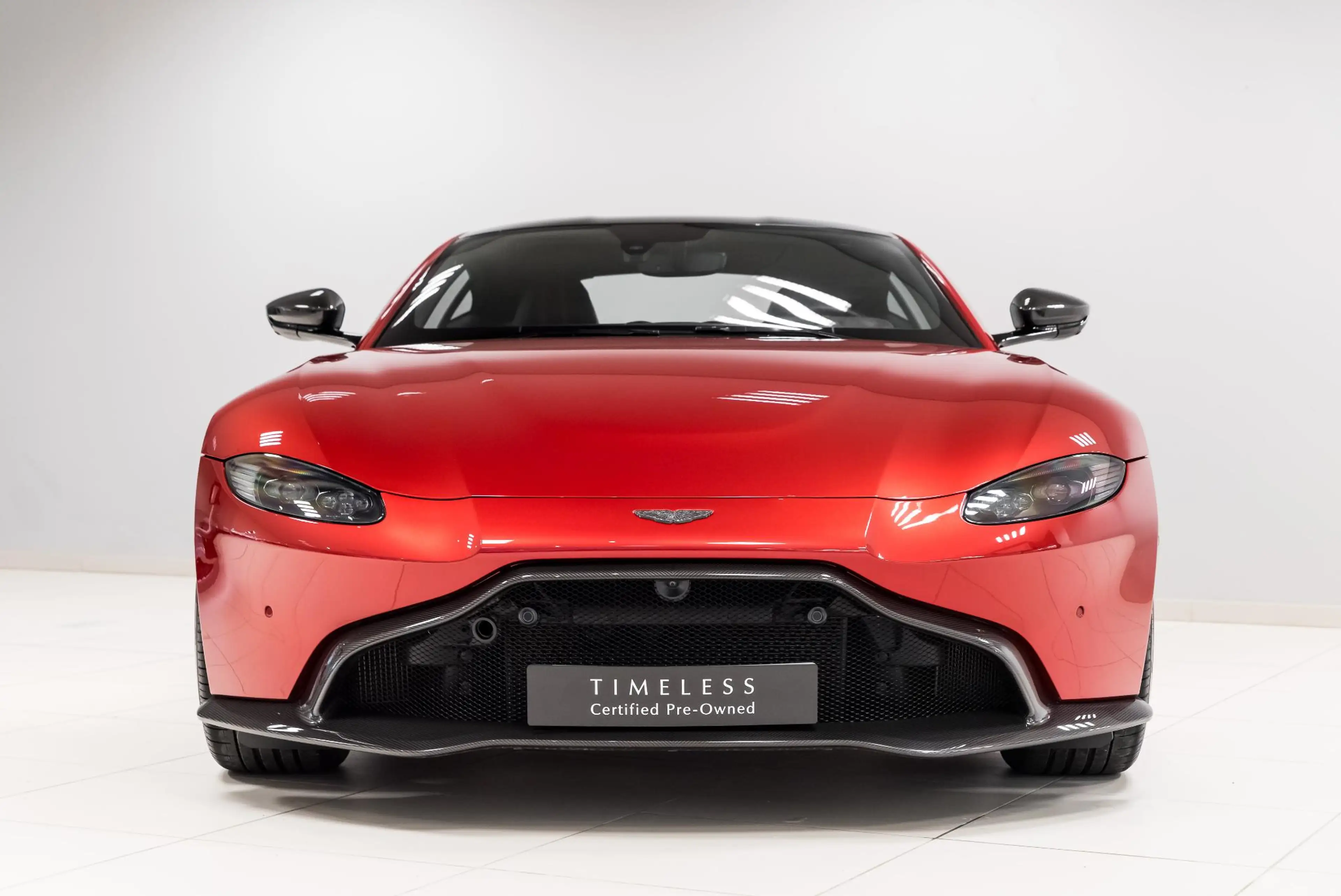 Aston Martin Vantage Coupe | Manual | Carbon Fibre Package | Incl BPM | — photo 8