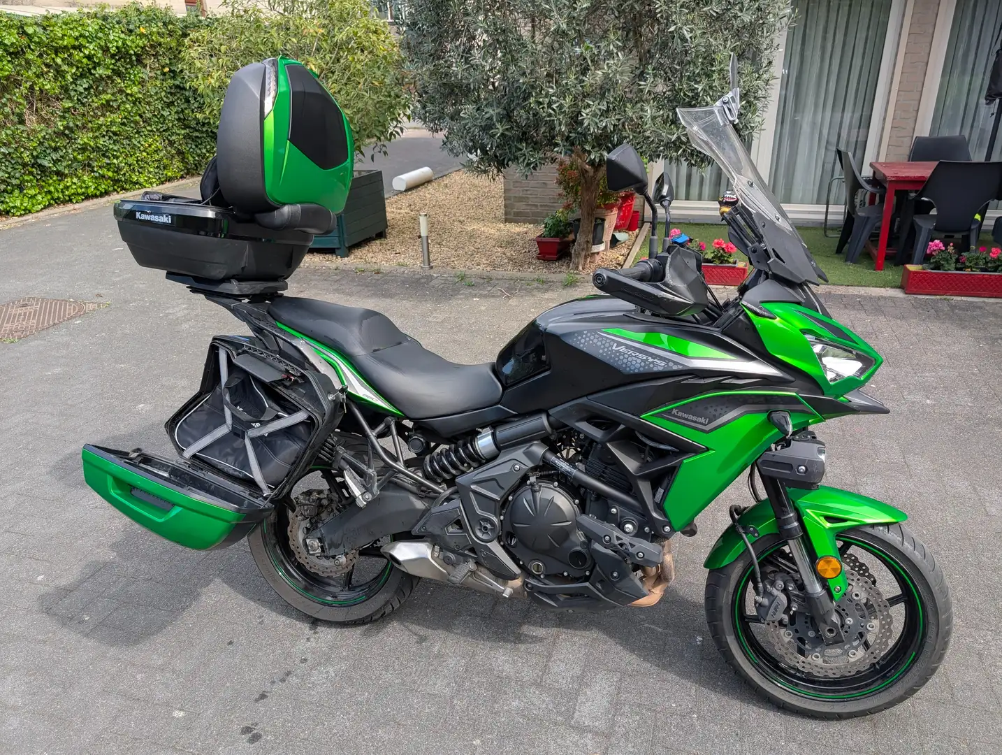 Kawasaki Versys 650 Grand Tourer Vert - 1