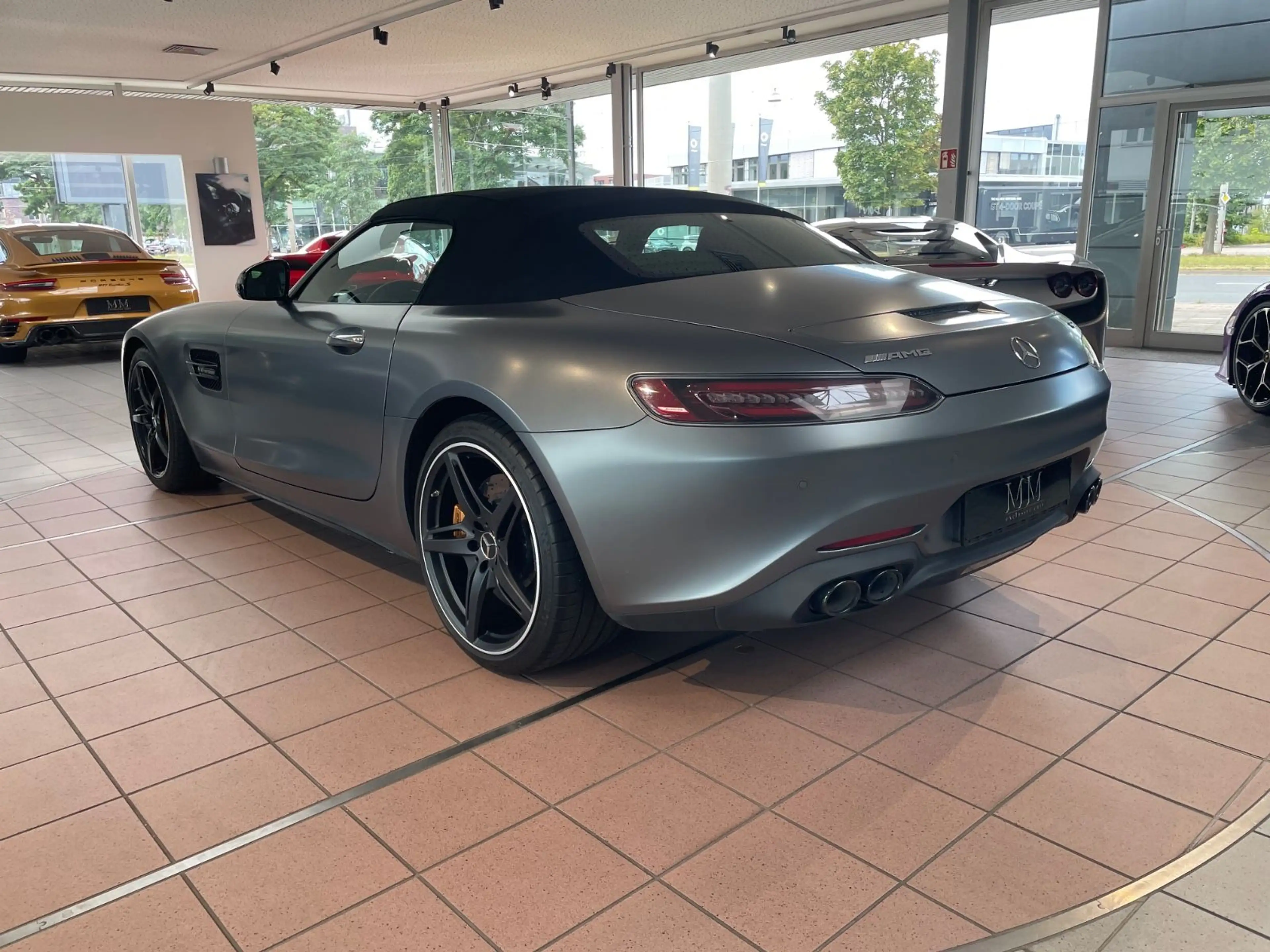 Mercedes-Benz AMG GT Roadster  KERAMIK/MATT/BURMEST/ACC/GARANT — photo 6