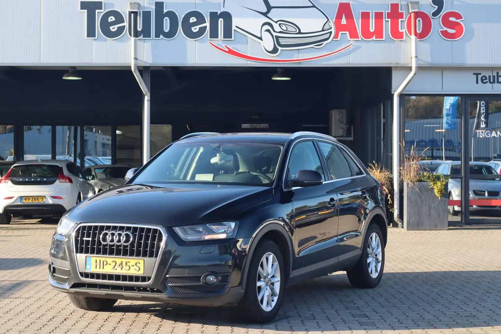 Audi Q3 2.0 TDI quattro Pro Line Navigatie, Climate contro Zwart - 1