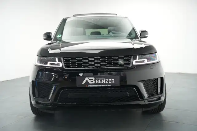 Land Rover Range Rover Sport view 4