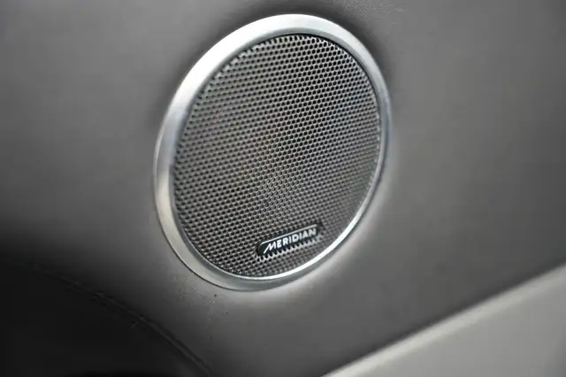 Land Rover Range Rover Sport view 12