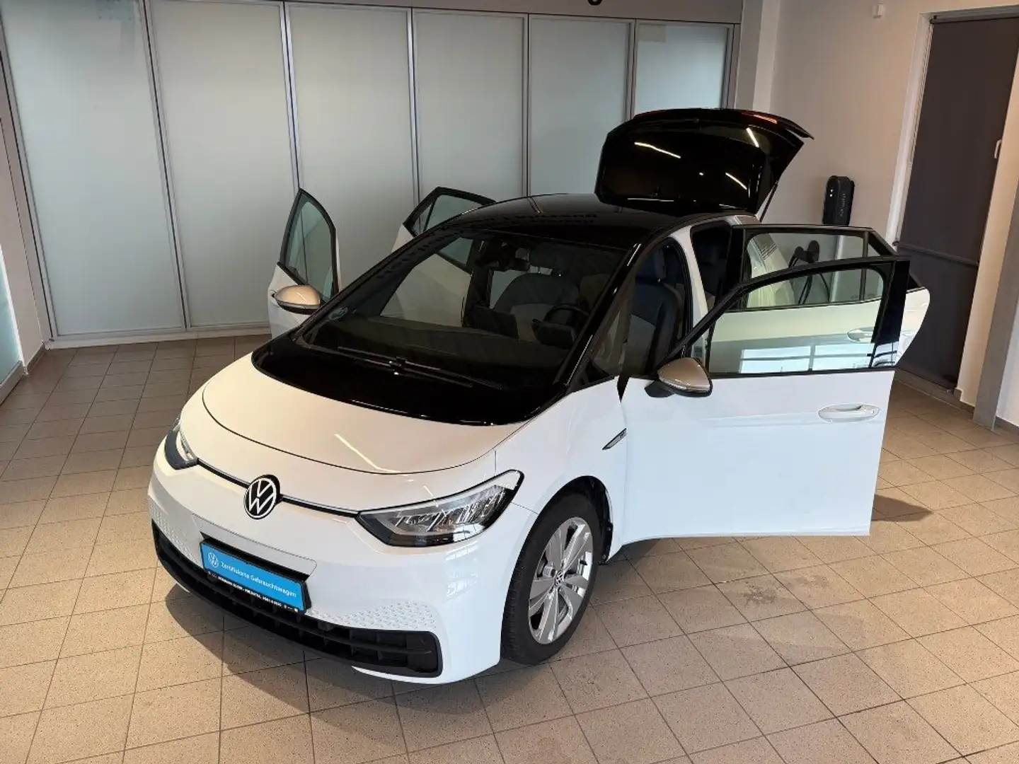 Volkswagen ID.3 Pro Performance 1st Edition 150 kW ACC, LED, Navi Weiß - 2