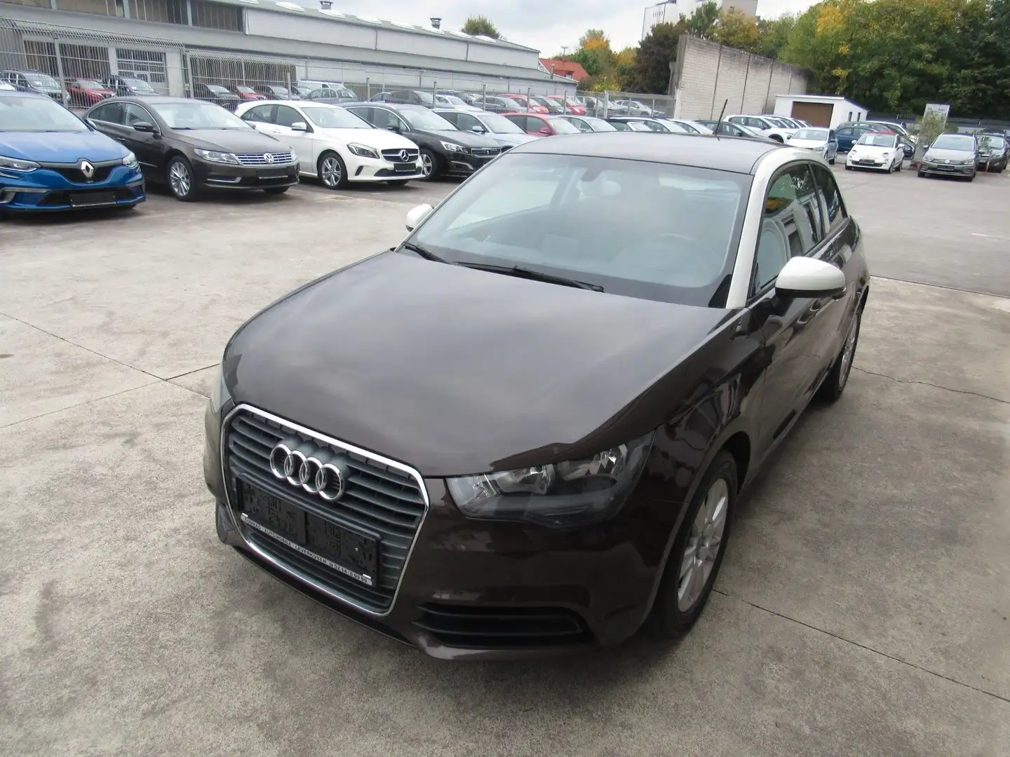 Audi A1 attraction,KLIMA,ALU,SITZHEIZUNG. Brun - 1