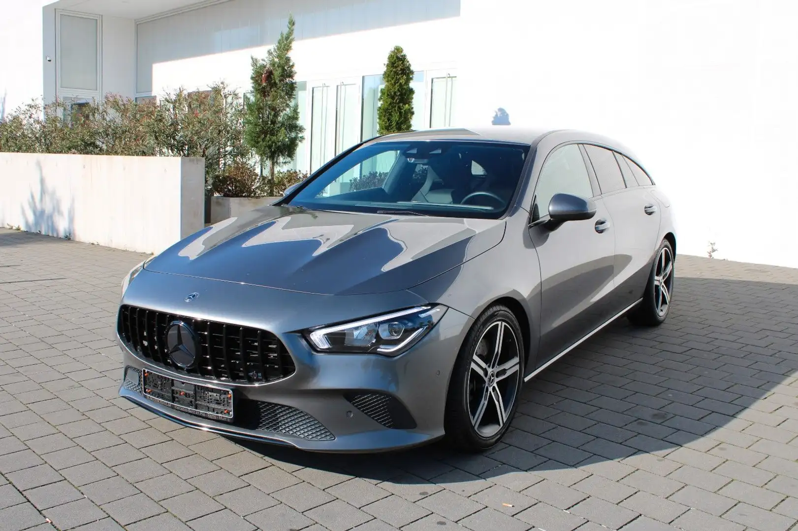 Mercedes-Benz CLA 220 AMBIENTE LED KAMERA MBUX NAVI Grau - 1