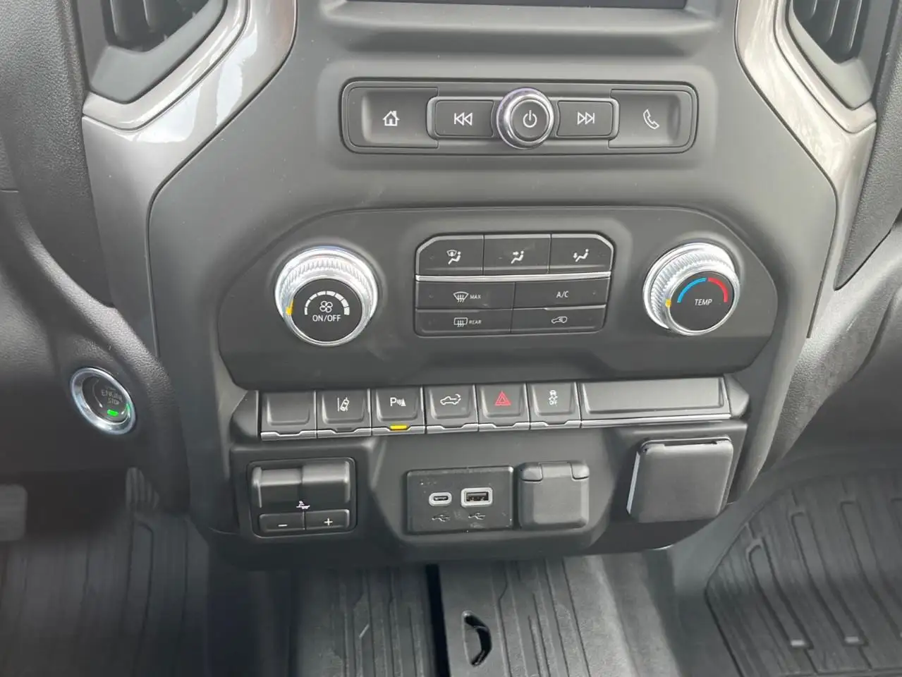 GMC Sierra 2500HD снимка GMC Sierra 2500HD
