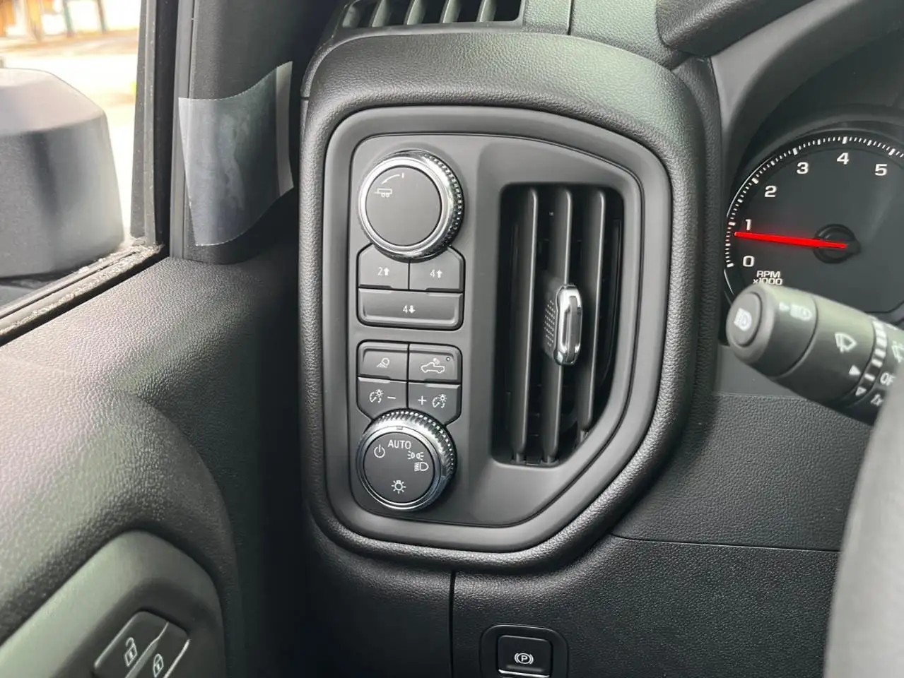 GMC Sierra 2500HD снимка GMC Sierra 2500HD