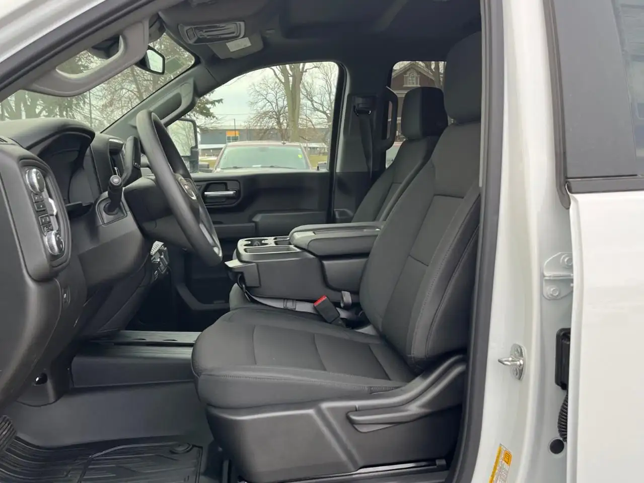 GMC Sierra 2500HD снимка GMC Sierra 2500HD