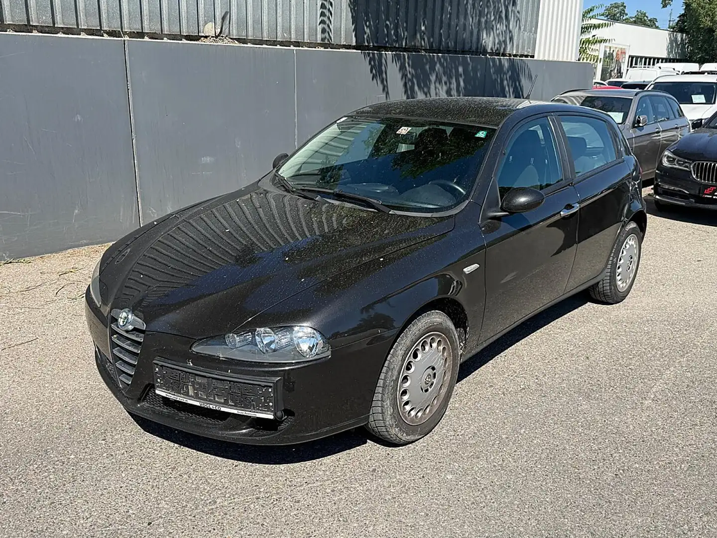 Alfa Romeo 147 Alfa 147 1,6 Twin Spark | PICKERL BIS 08/2026 I... Schwarz - 1