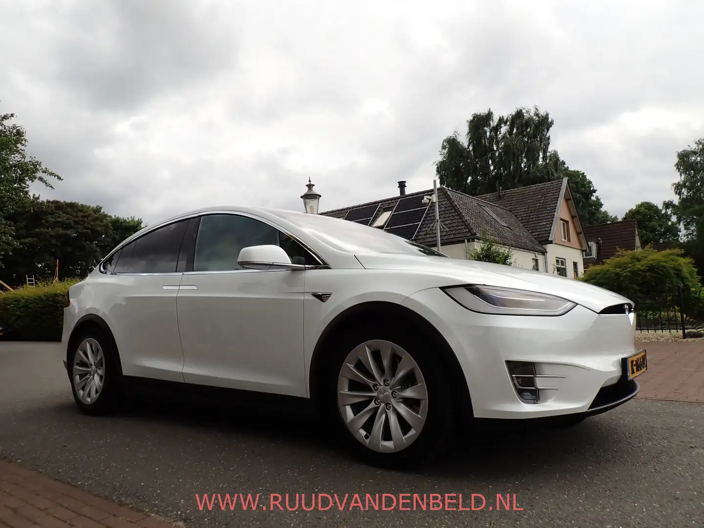 Tesla Model X LONG RANGE PLUS RAVEN 7-PERS AUTOPILOT CCS TREKHAA Wit - 2