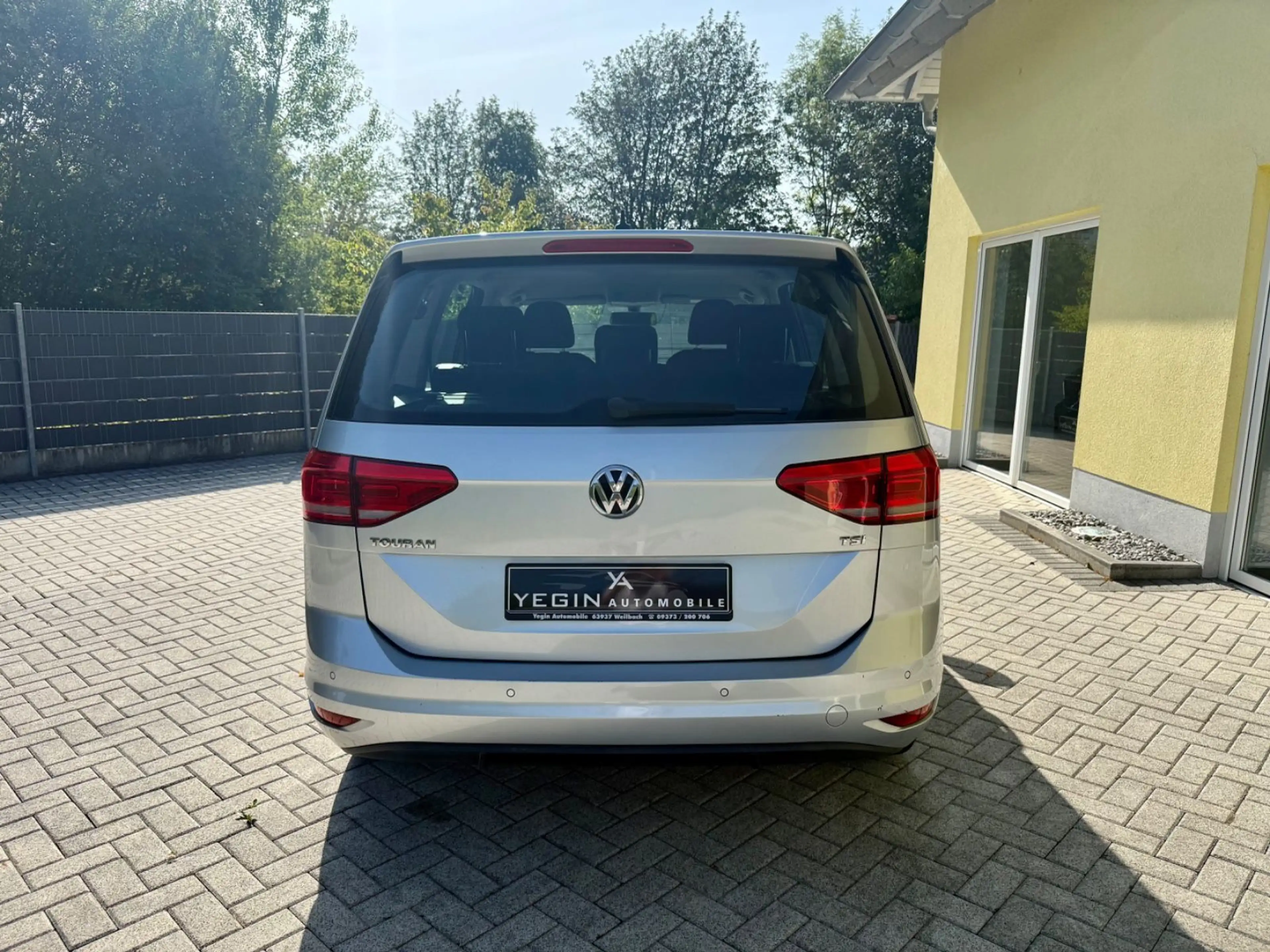 Volkswagen Touran 1.2 TSI Trendline Klima-AHK-7 Sitzer — photo 7