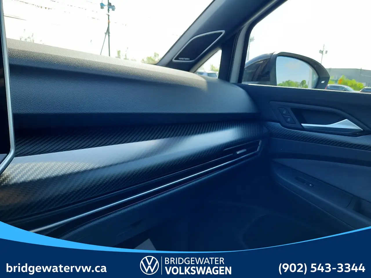 Volkswagen Golf R снимка Volkswagen Golf R
