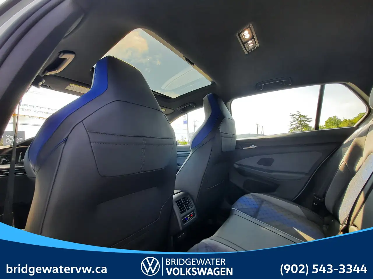 Volkswagen Golf R снимка Volkswagen Golf R