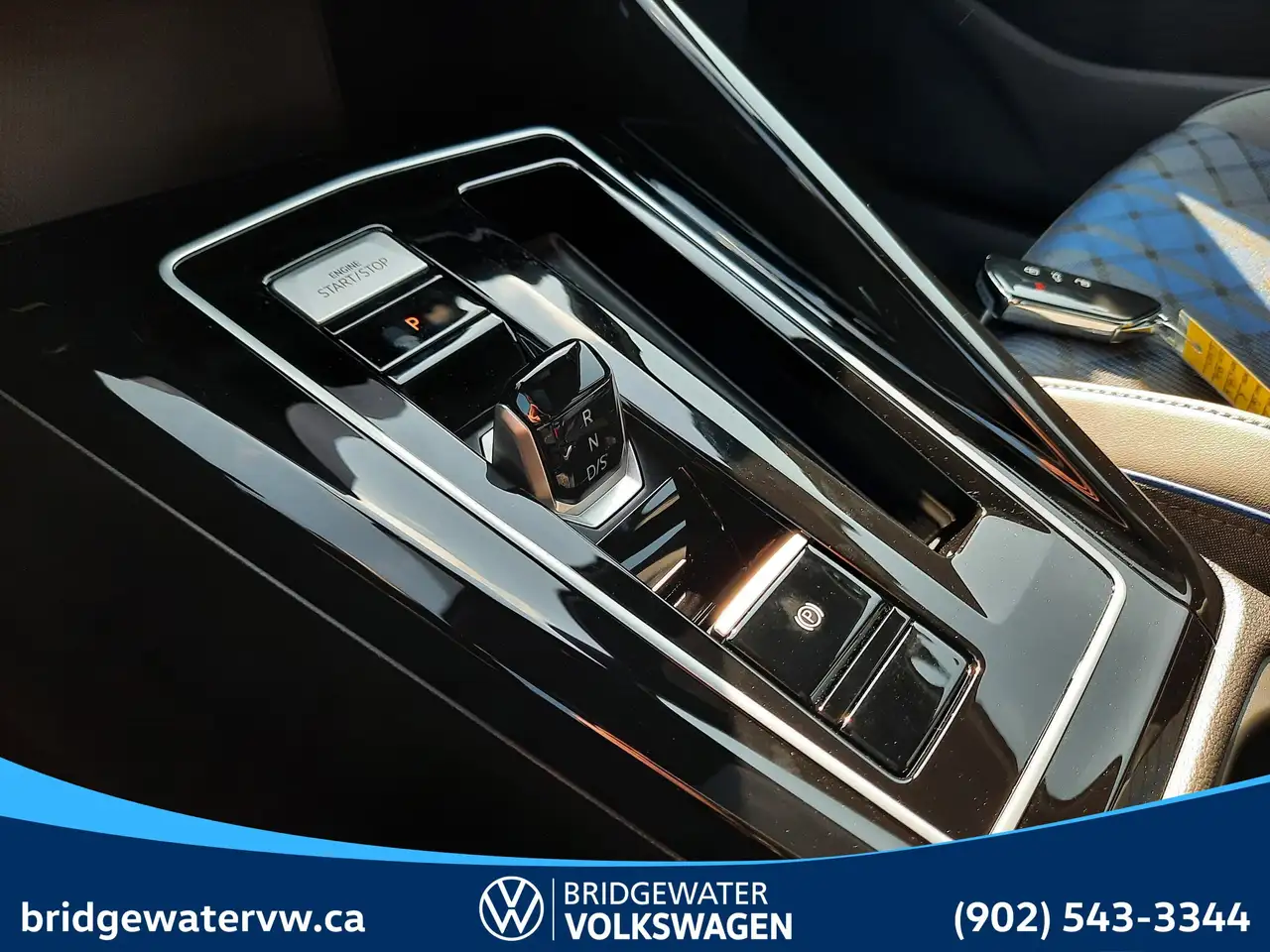 Volkswagen Golf R снимка Volkswagen Golf R