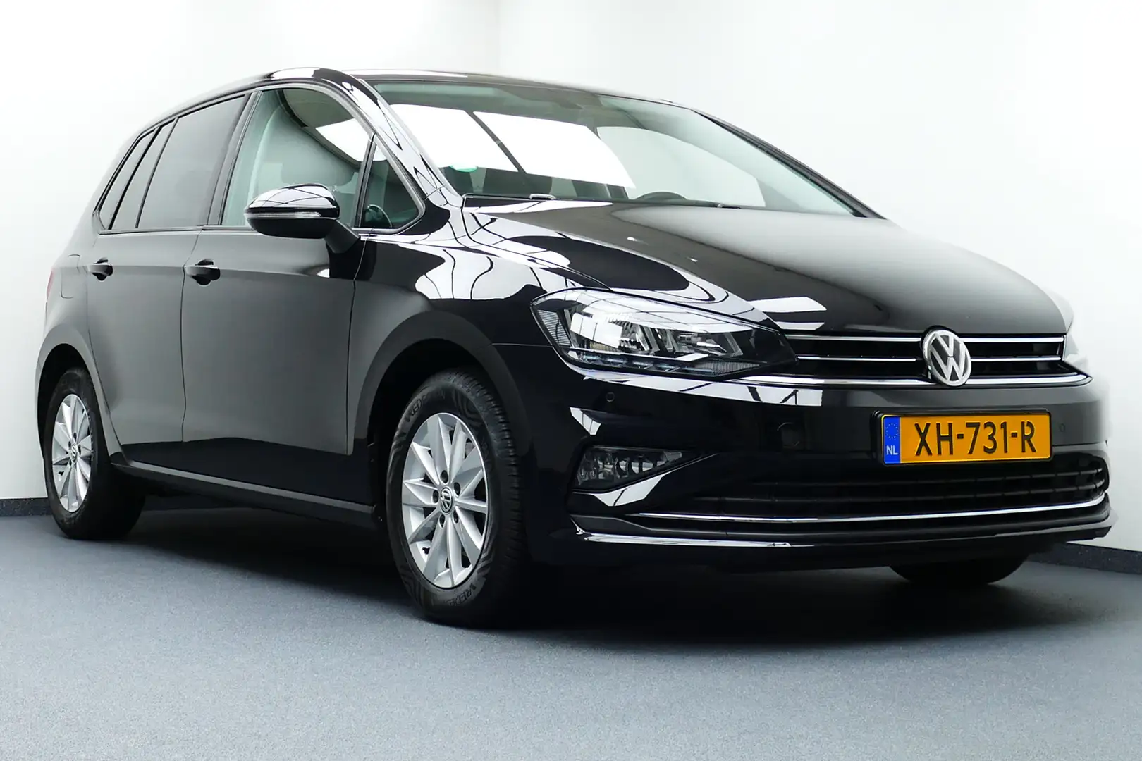 Volkswagen Golf Sportsvan 1.0 TSI Highline Edition. Adaptief Cruise, Navi, C Noir - 2