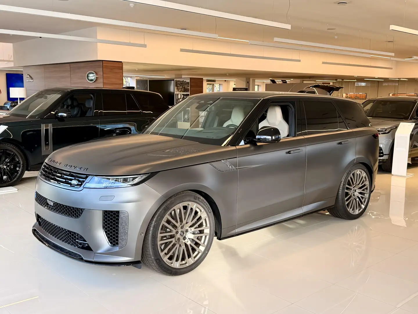 Land Rover Range Rover Sport // SV CELESTIAL COLLECTION Gris - 1